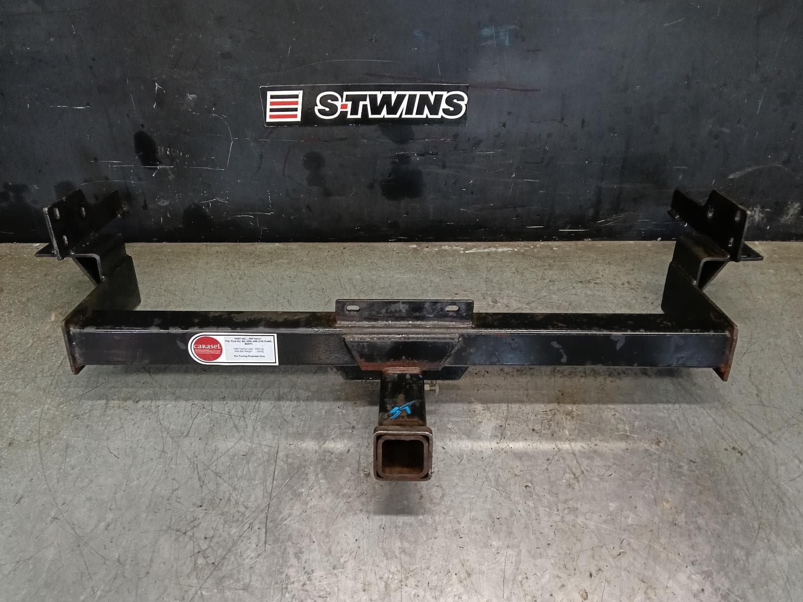 Used auto part listing image: 2011 FORD FALCON TOWBAR FG-FGX, UTE, TUB, HEAVY DUTY, 05/08-12/16 0000413497