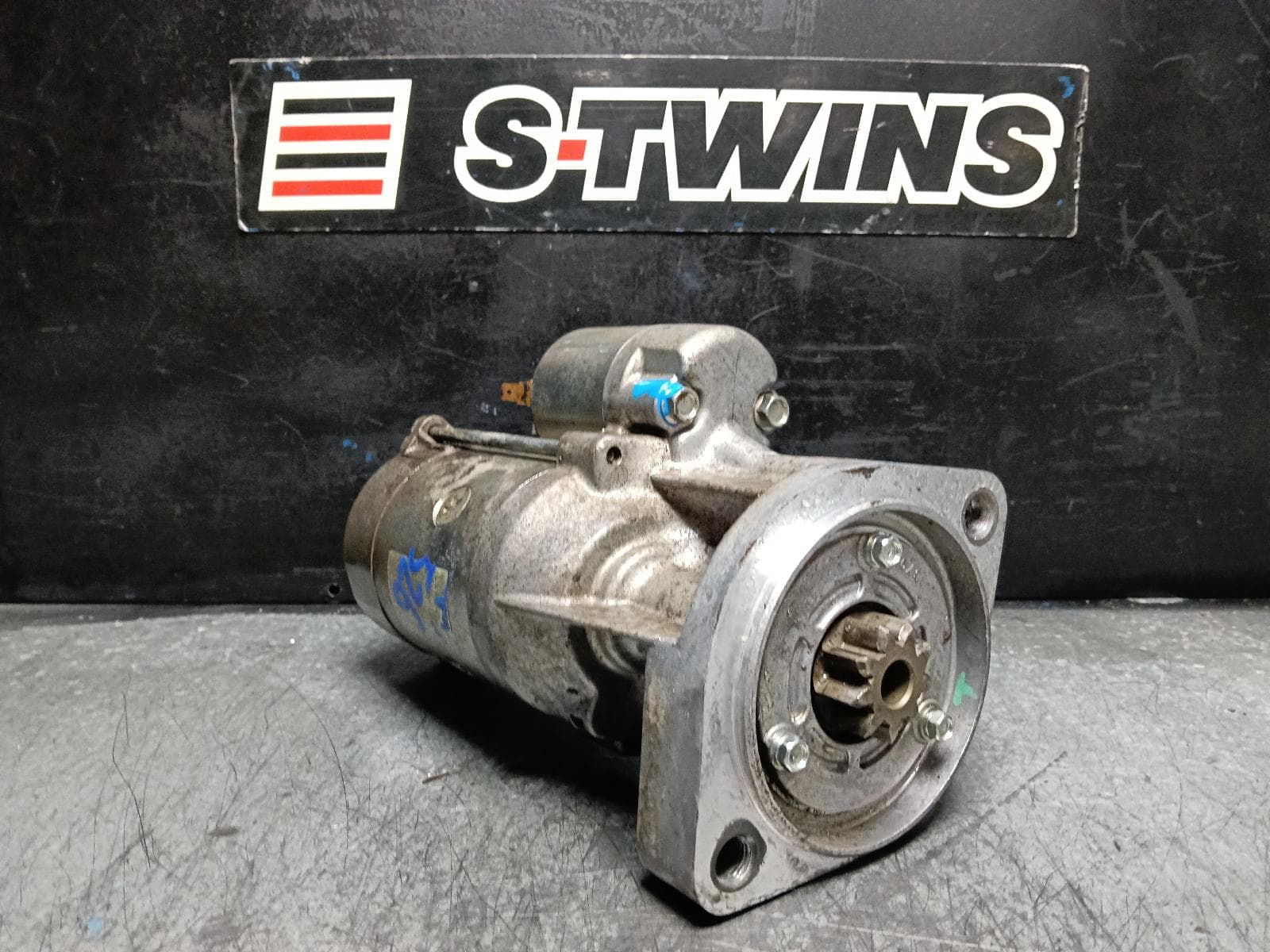 Used auto part listing image: 2017 ISUZU DMAX STARTER DIESEL, 3.0, 4JJ1, RA-RC, 02/17-06/20 0000405541