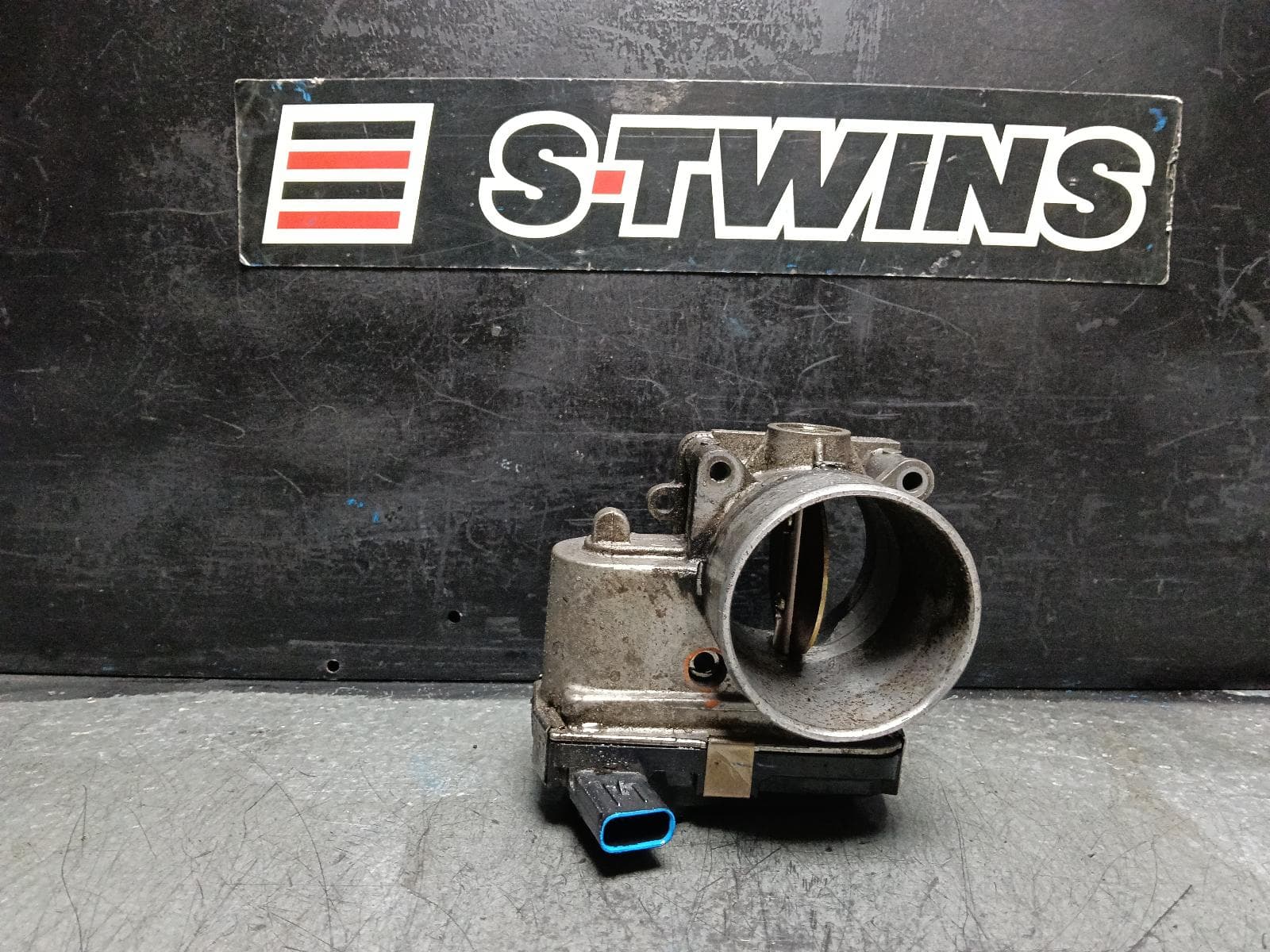 Used auto part listing image: 2017 ISUZU DMAX THROTTLE BODY 3.0, DIESEL, RC, 06/12-06/20 0000405543