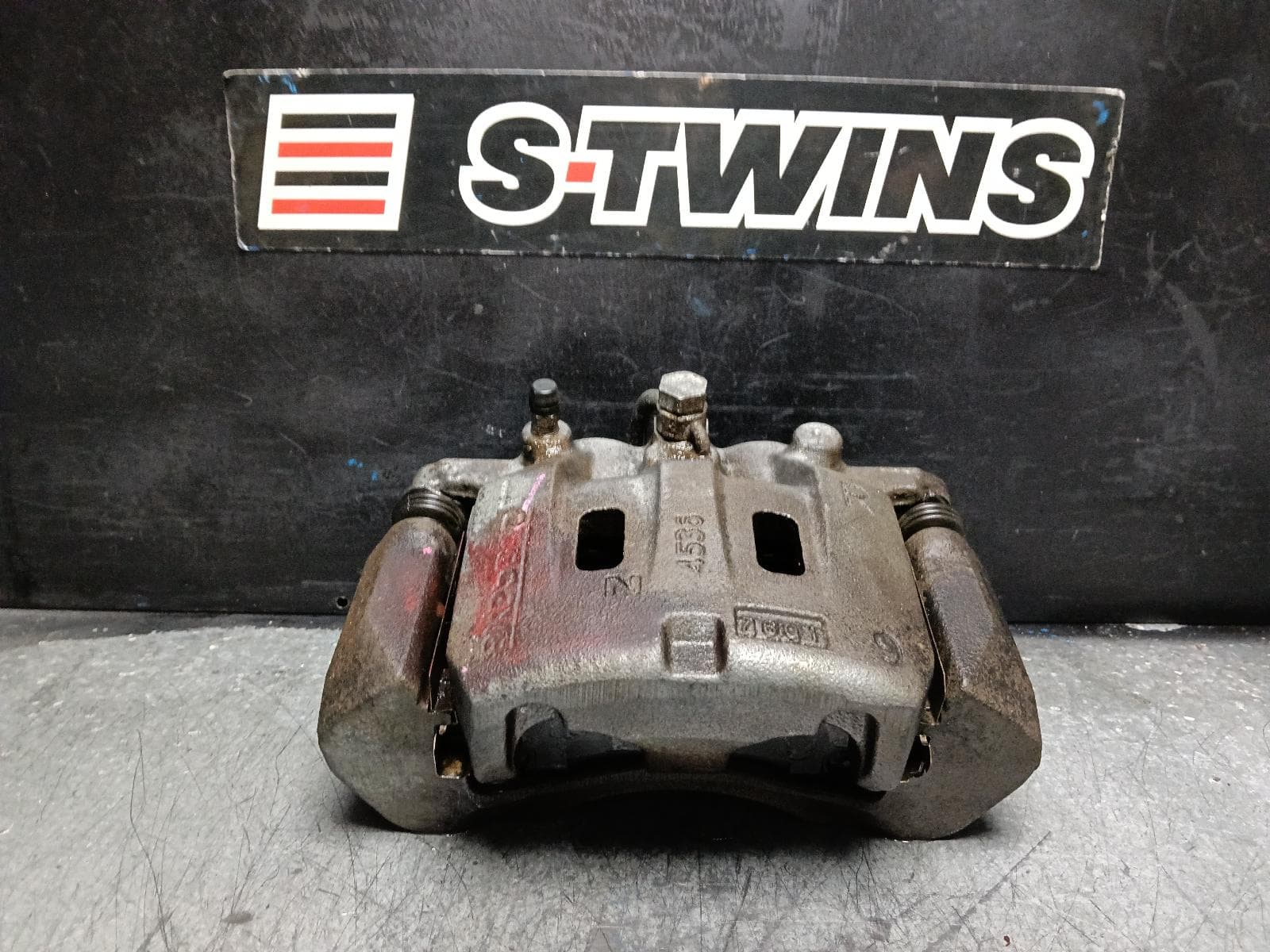 Used auto part listing image: 2017 ISUZU DMAX CALIPER RH FRONT, DIESEL, RA-RC, 10/08-06/20 0000405548