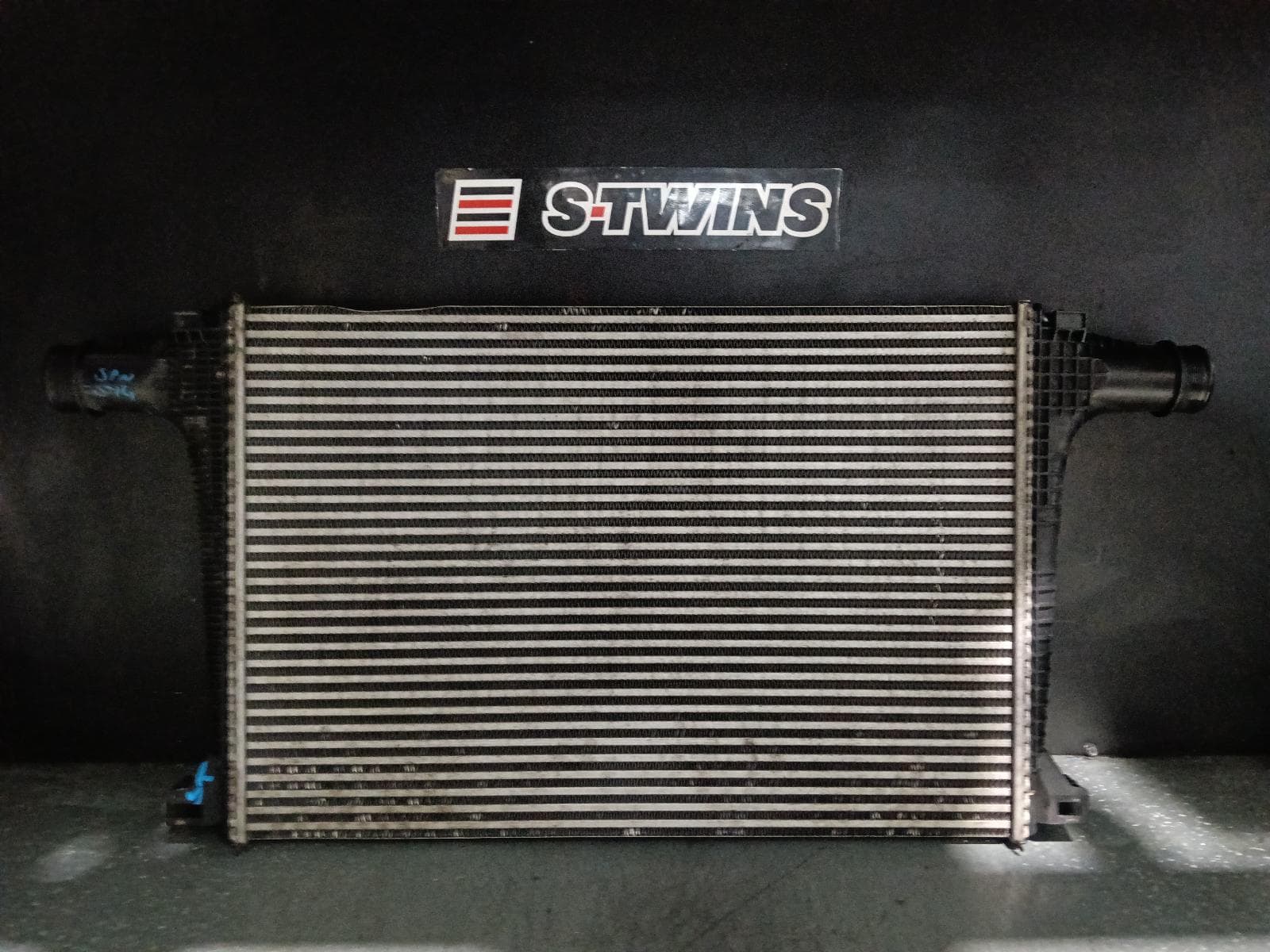 Used auto part listing image: 2016 AUDI Q7 INTERCOOLER DIESEL, 3.0, CZZA/CRTC CODE, 4M, 09/15-03/20 0000386651