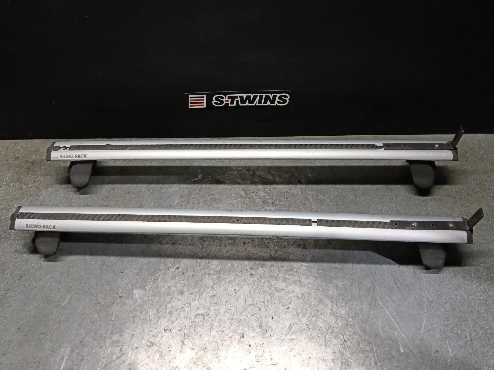 Used auto part listing image: 2012 MITSUBISHI TRITON ROOF RACK BARS ROOF RACKS, MN, 08/09-04/15 0000396060