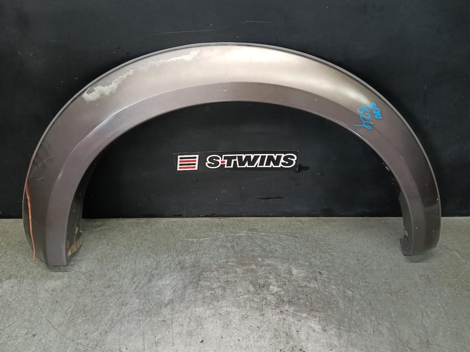 Used auto part listing image: 2012 MITSUBISHI TRITON WHEEL ARCH FLARE RH REAR, MN, 07/06-04/15 0000396061