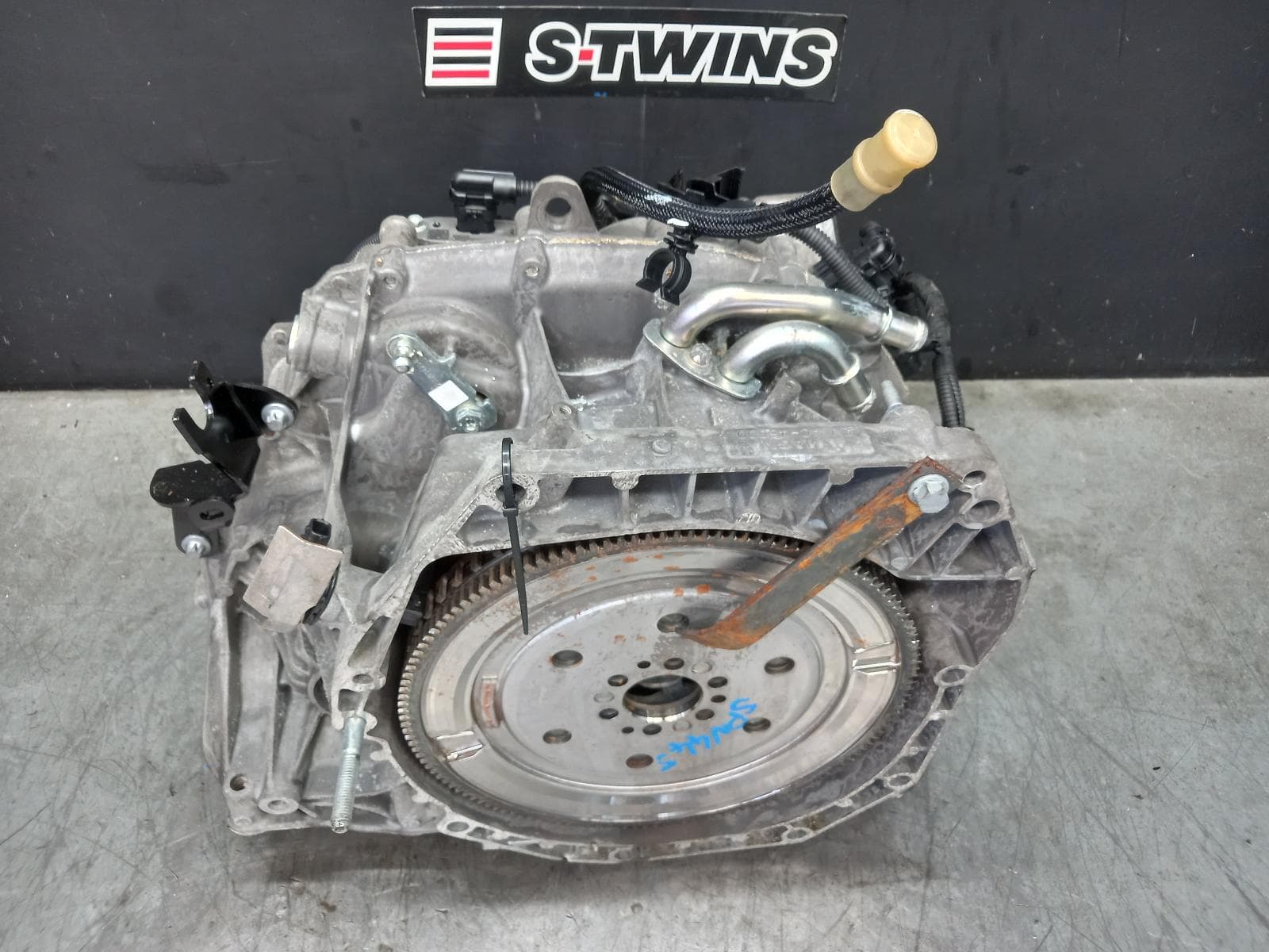 Used auto part listing image: 2021 NISSAN JUKE TRANS GEARBOX AUTO, PETROL, 1.0, TURBO, 7 SPEED, F16, 03/20- 0000382141