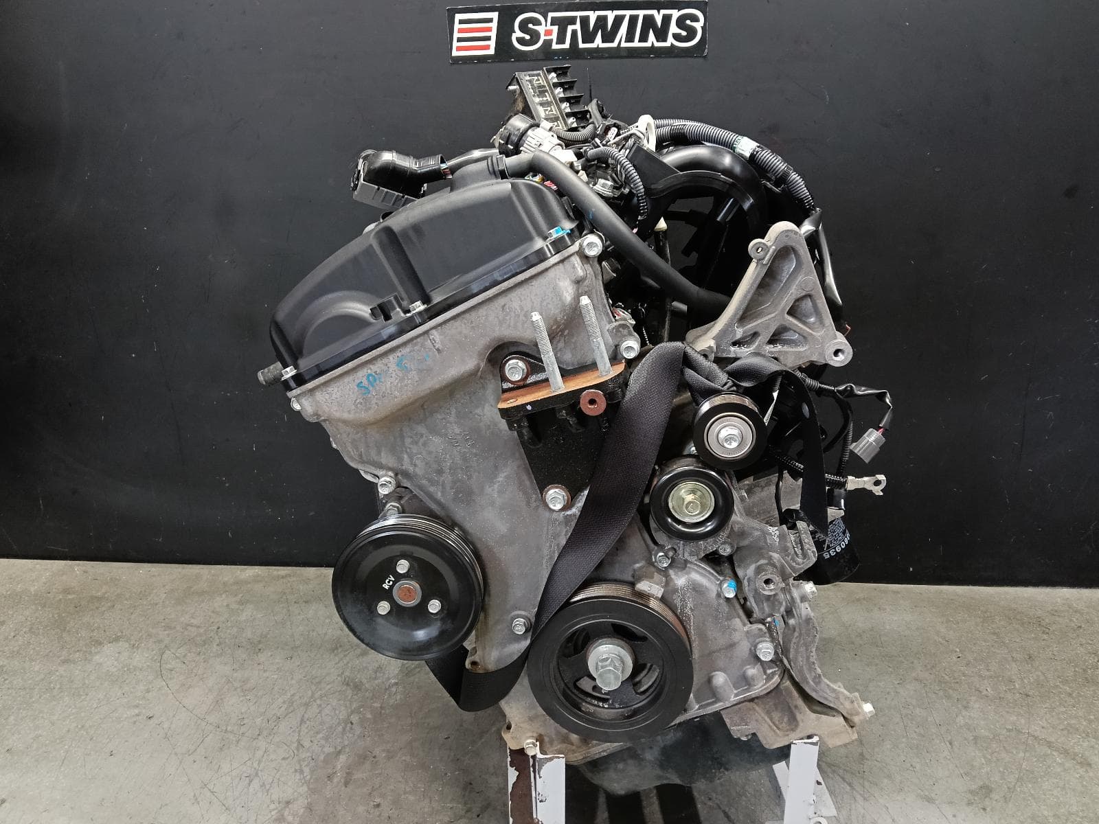 Used auto part listing image: 2022 MITSUBISHI ASX ENGINE PETROL, 2.0, 4B11, MIVEC/VVT, SINGLE CAM POSITION SENSOR TYPE, FWD, XB-XD, 07/13-12/24 0000398111
