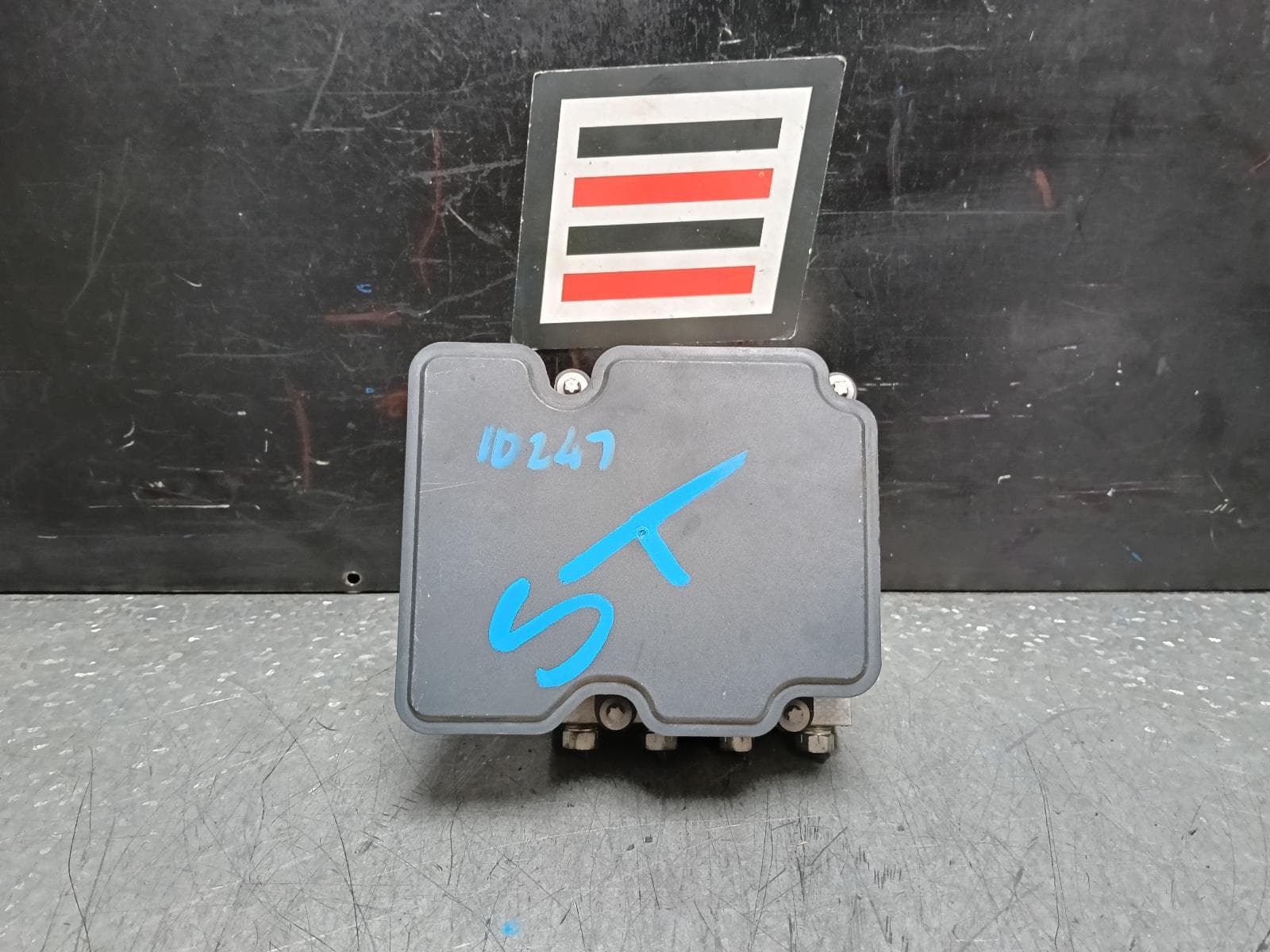Used auto part listing image: 2018 TOYOTA C-HR ABS PUMP MODULATOR GEN 1, NON HYBRID TYPE, 12/16-09/23 0000384905
