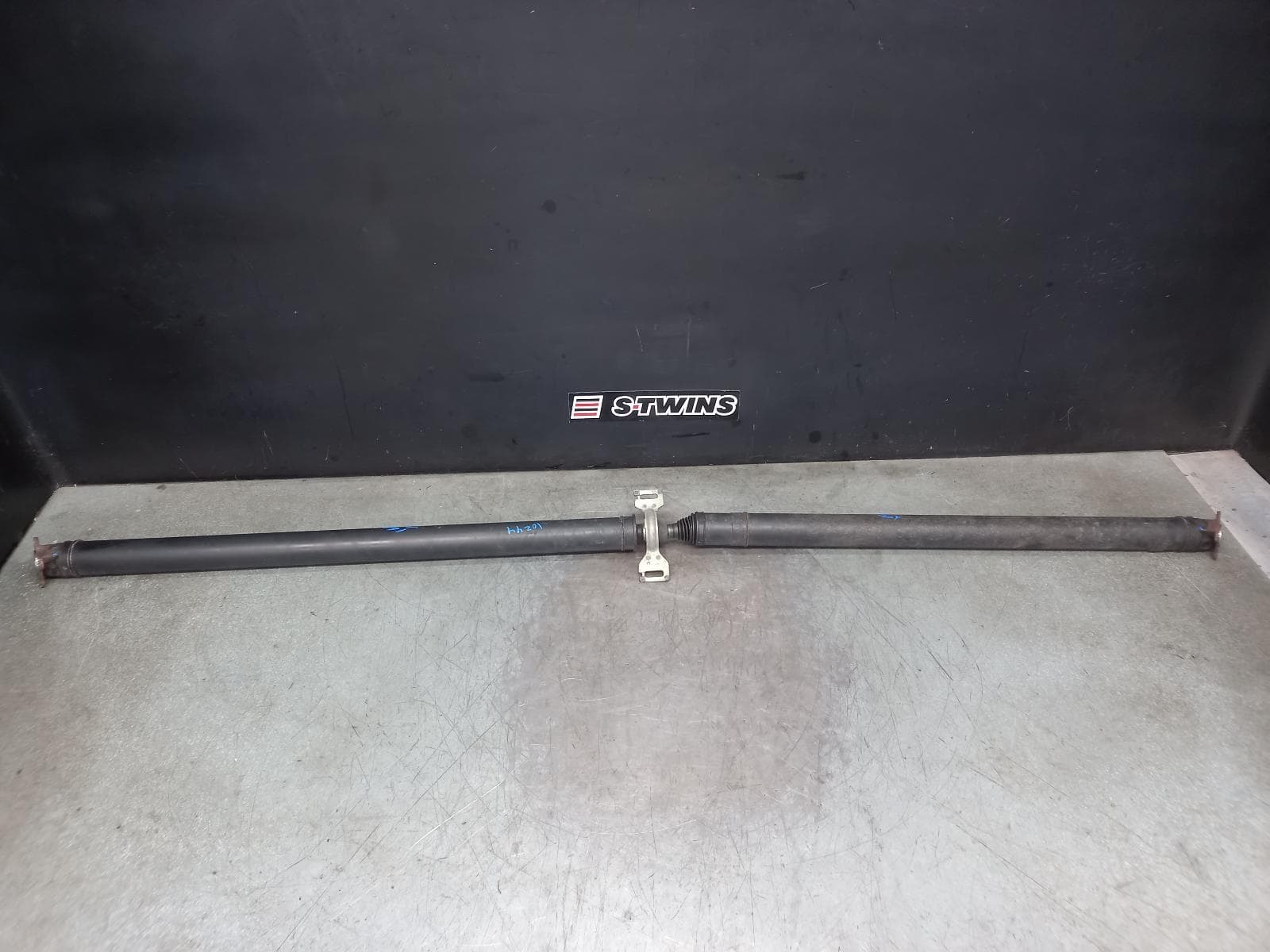 Used auto part listing image: 2015 TOYOTA RAV4 REAR PROP SHAFT ACA33-XA40, 11/05-12/18 0000382384