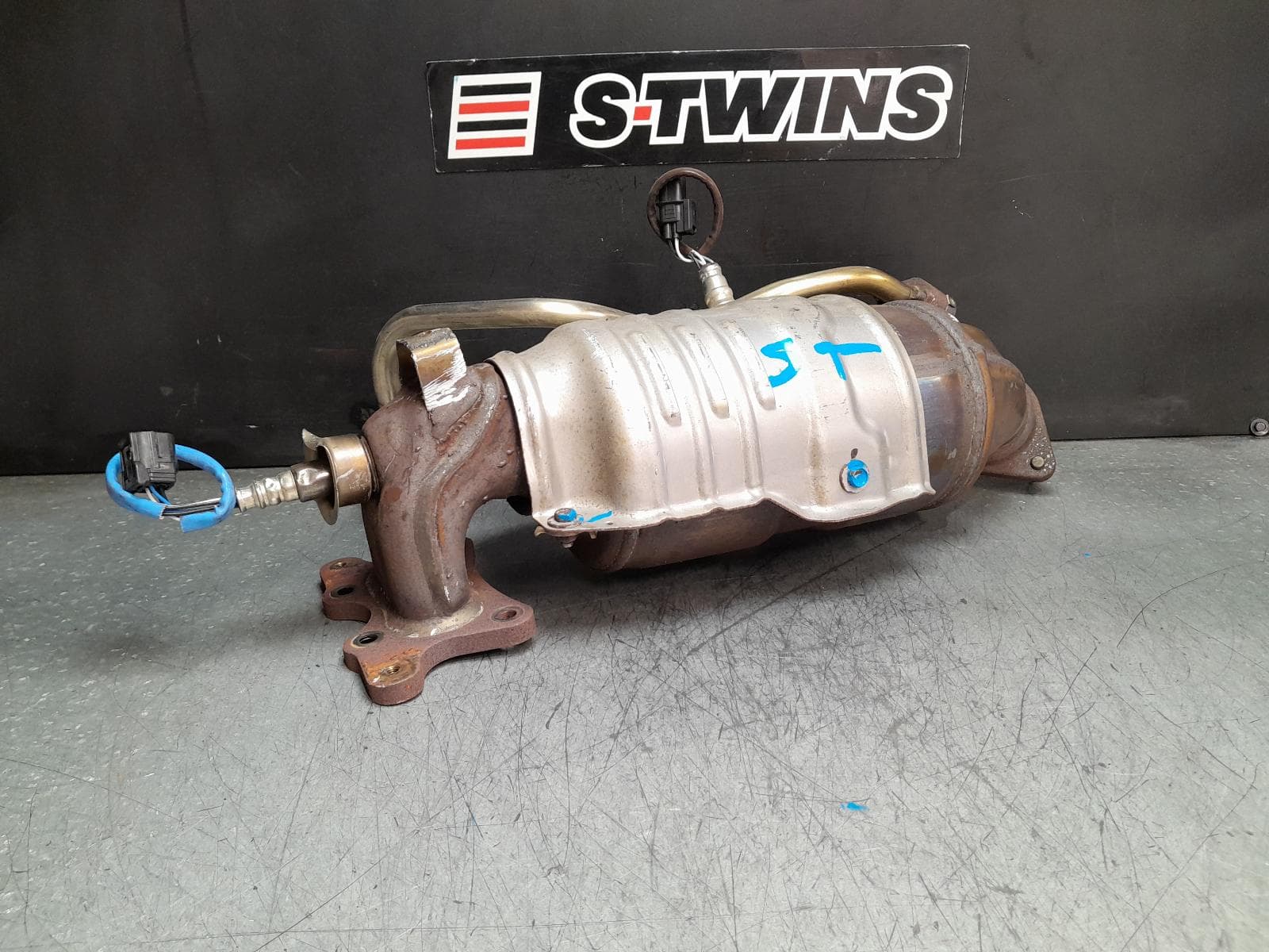 Used auto part listing image: 2018 HONDA HRV CATALYTIC CONVERTER MANIFOLD-CAT TYPE, 1.8, PETROL, RU, 12/14-10/21 0000379166