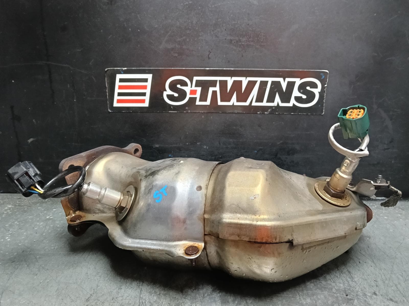 Used auto part listing image: 2015 SUBARU WRX CATALYTIC CONVERTER DOWNPIPE-CAT TYPE, 2.0, PETROL, V1, 03/14-10/21 0000409813