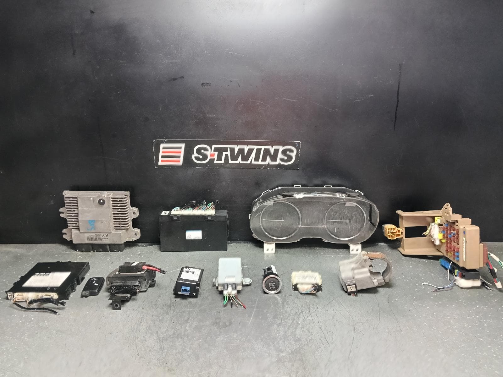 Used auto part listing image: 2015 SUBARU WRX ENGINE ECU, 2.0, PETROL, SEC SET (ECU/IMM/READER/KEY), V1, 03/14-10/21 0000409824