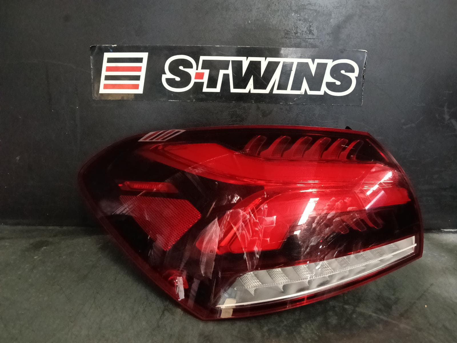 Used auto part listing image: 2020 MERCEDES A CLASS LEFT TAILLIGHT IN BODY, LED TYPE, SEDAN, V177, 05/19-06/23 0000407400