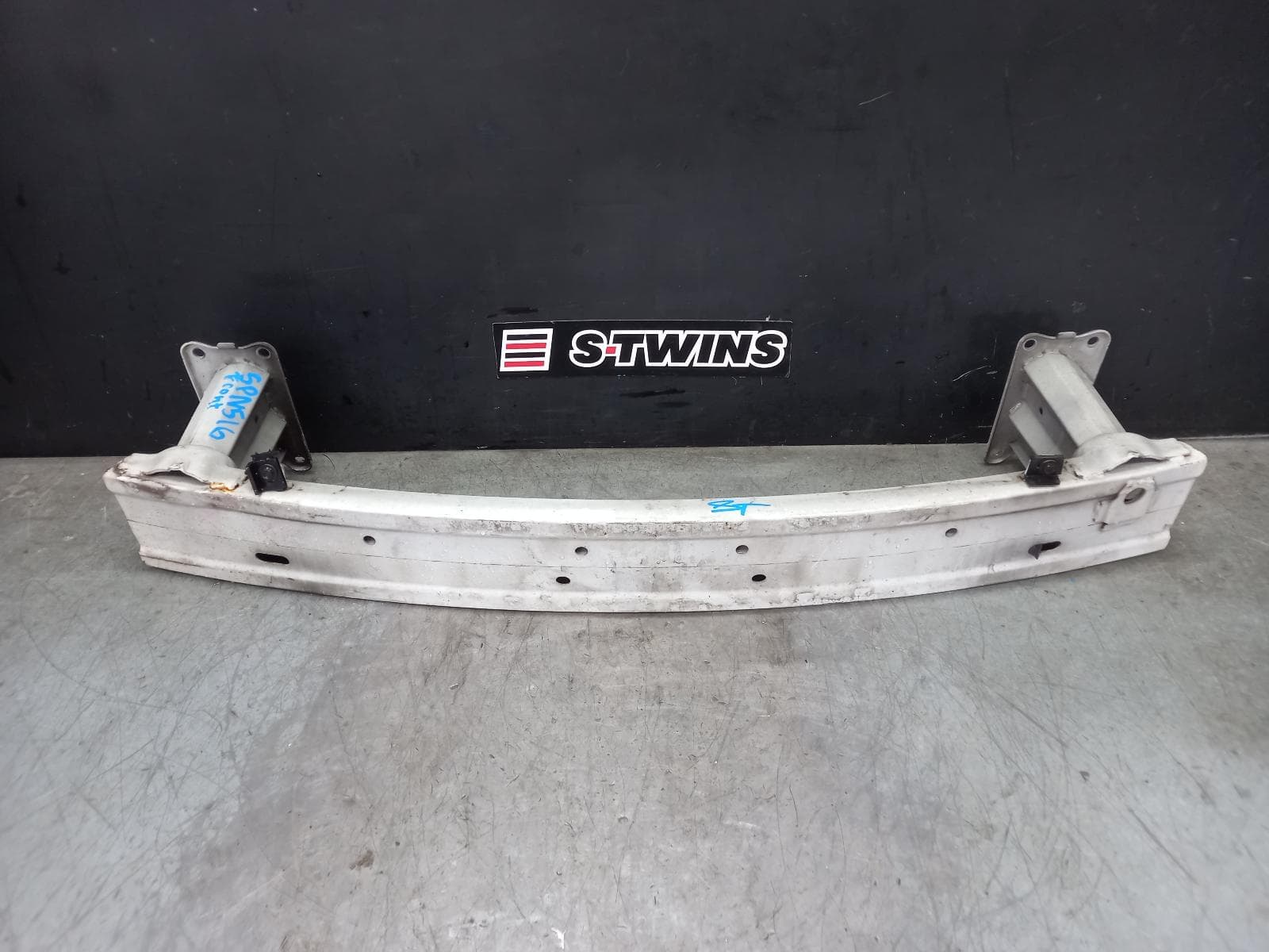 Used auto part listing image: 2015 SUBARU OUTBACK F BAR REINFORC BRACK MAIN REINFORCEMENT, 6TH GEN, 08/14-12/17 0000387254