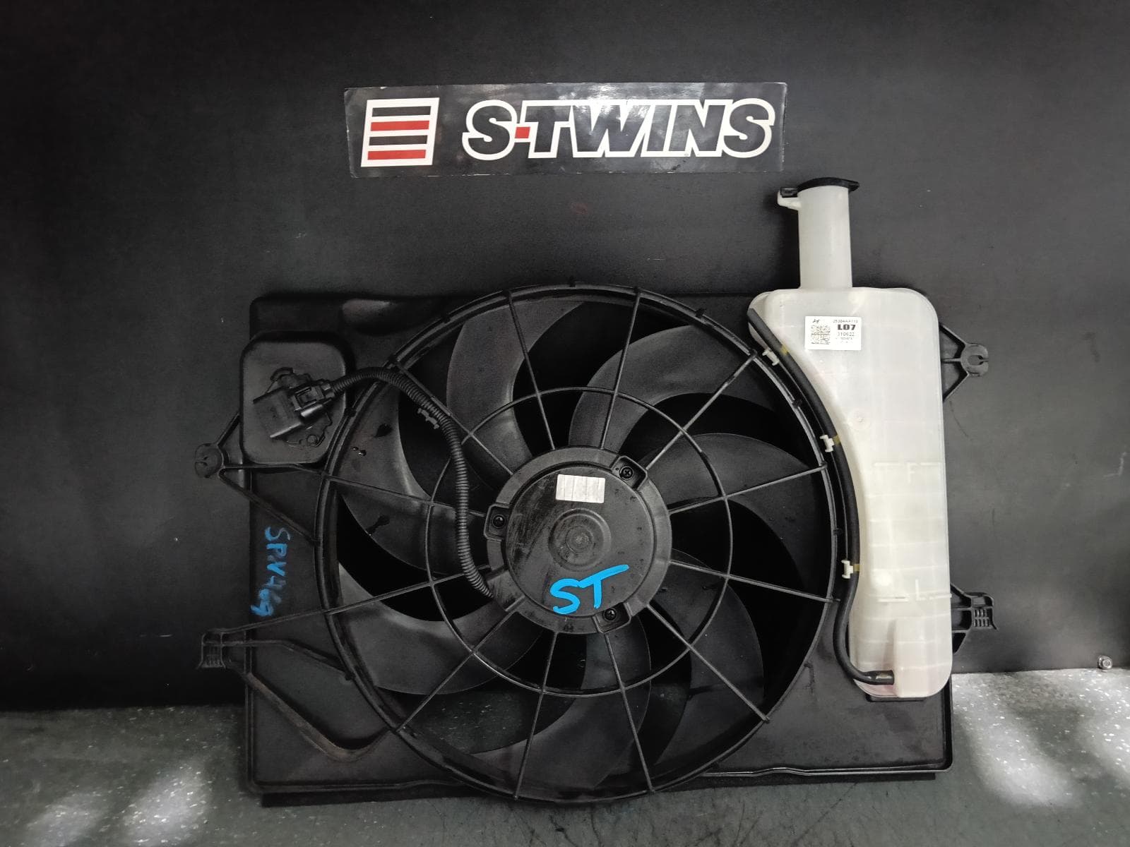 Used auto part listing image: 2022 HYUNDAI I30 FAN RADIATOR FAN ASSY, PETROL, 2.0, NON TURBO, CN7, SEDAN (S.KOREA VIN KMHL), 08/20-02/23 0000386746