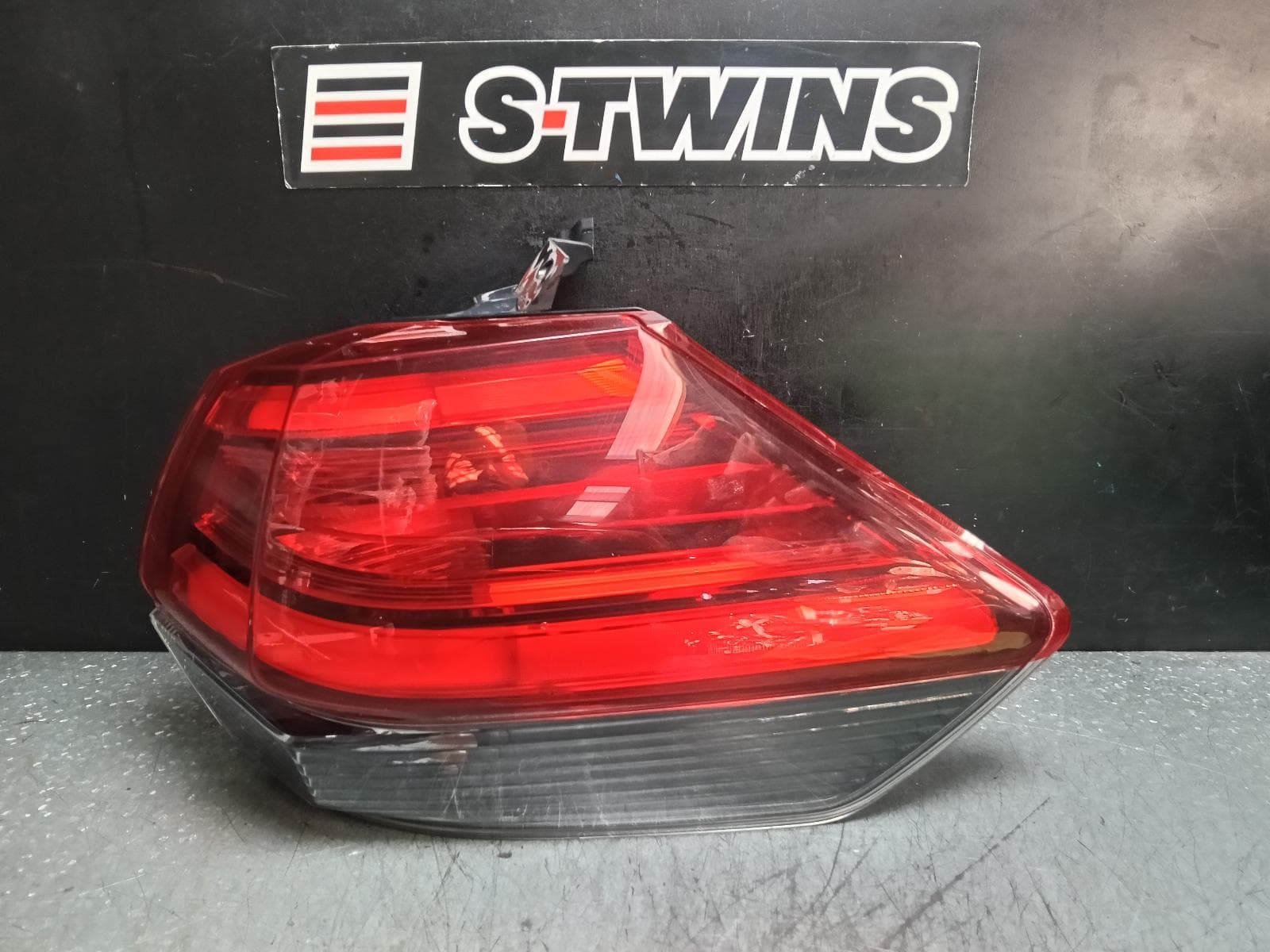 Used auto part listing image: 2018 NISSAN XTRAIL RIGHT TAILLIGHT T32, 02/17-07/22 0000385923