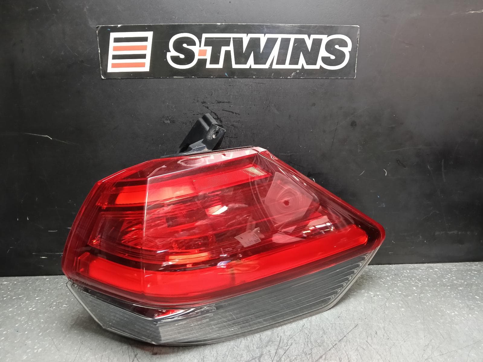 Used auto part listing image: 2018 NISSAN XTRAIL RIGHT TAILLIGHT T32, 02/17-07/22 0000383460