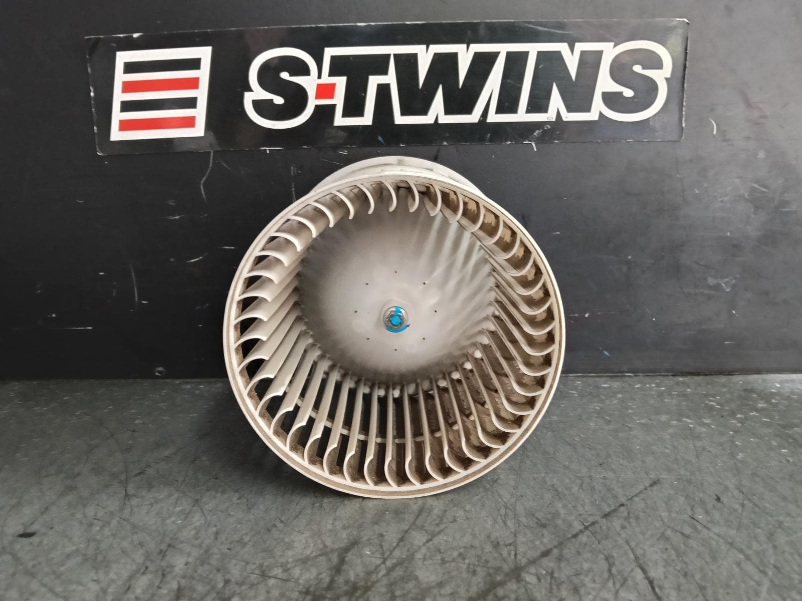 Used auto part listing image: 2018 NISSAN XTRAIL HEATER FAN MOTOR T32, 02/14-07/22 0000383465
