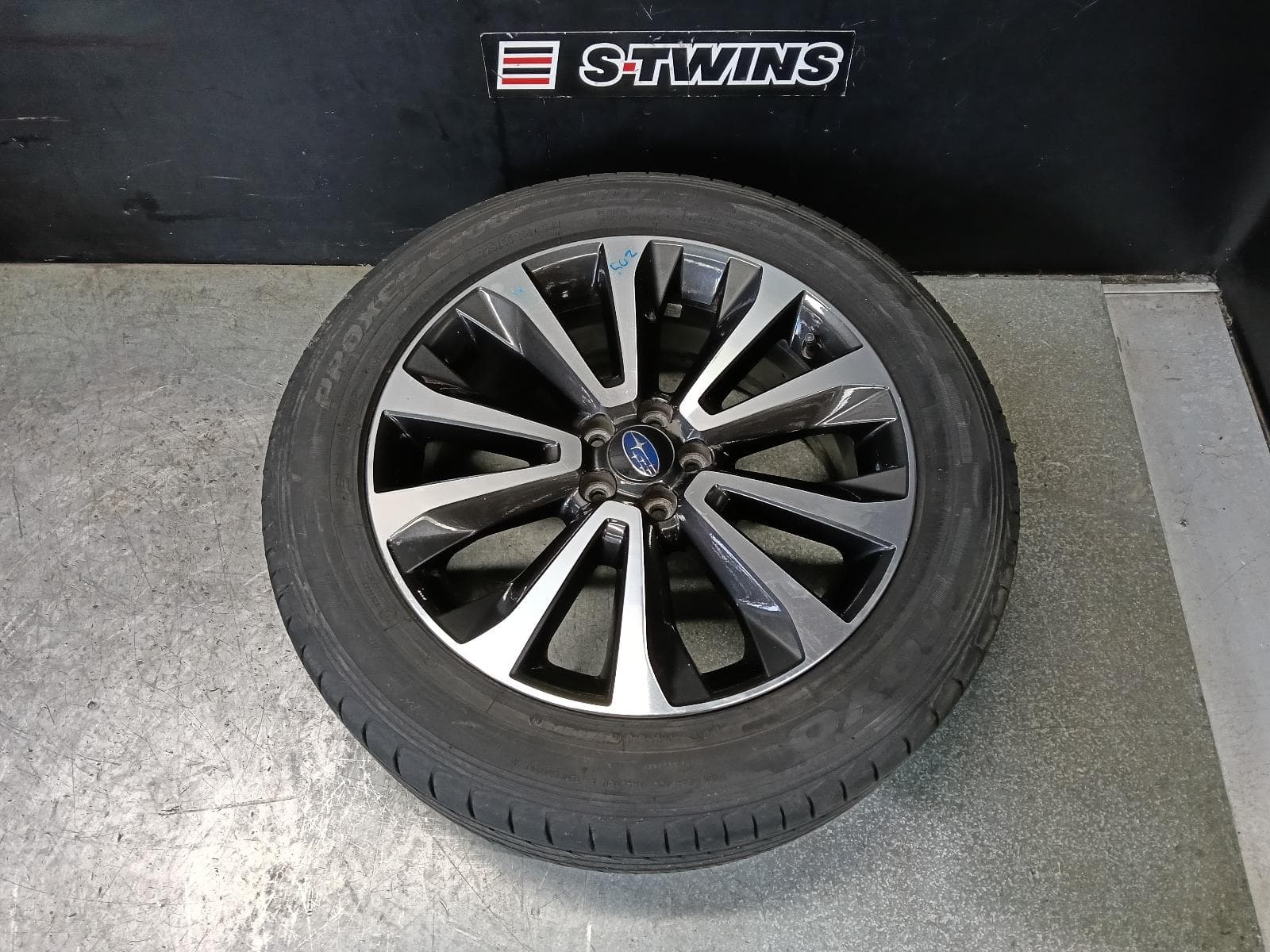 Used auto part listing image: 2017 SUBARU FORESTER WHEEL MAG FACTORY, 18X7IN, 5 V SPOKE, SJ, 12/12-08/18 0000406918