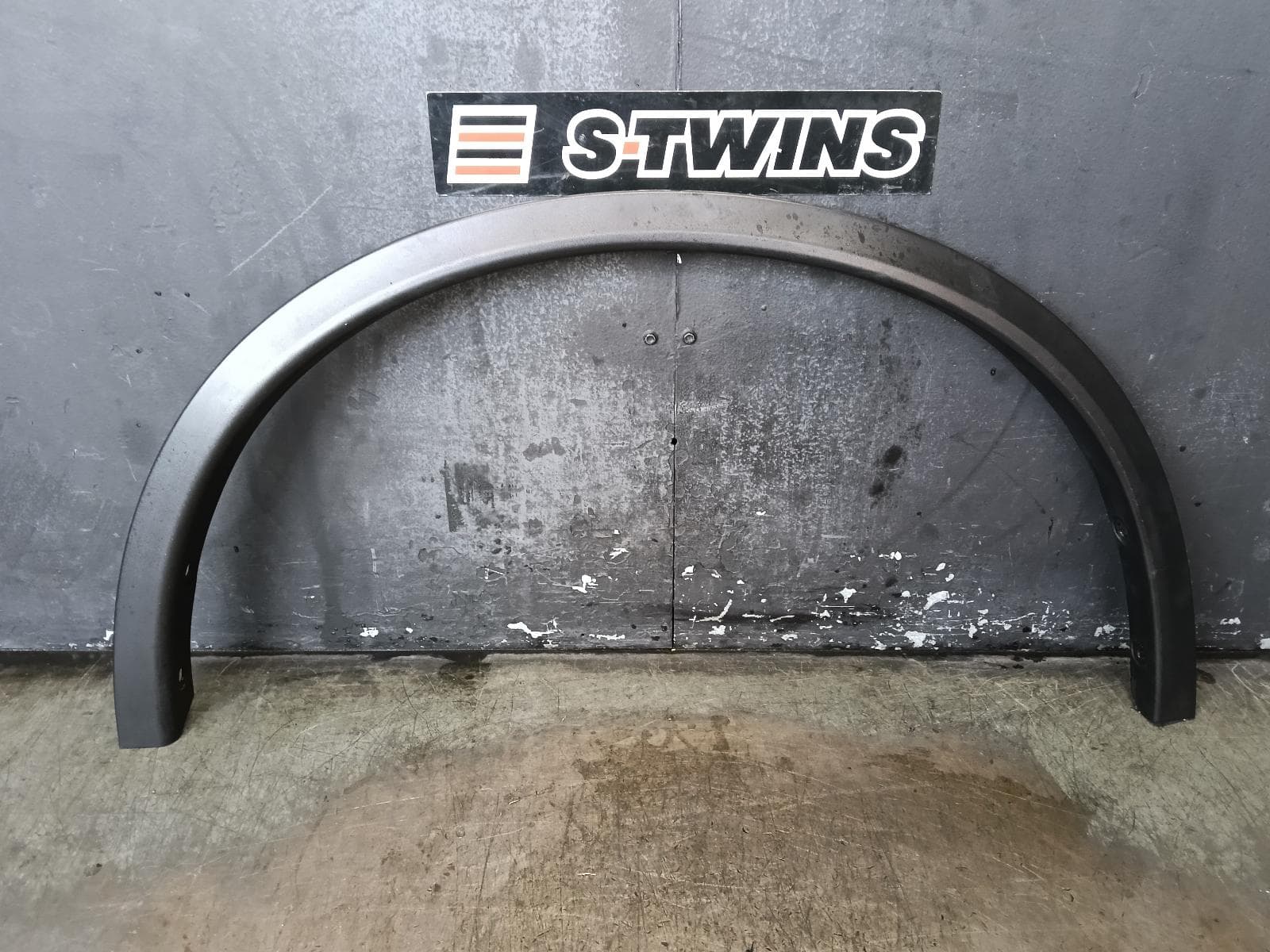Used auto part listing image: 2018 NISSAN XTRAIL WHEEL ARCH FLARE RH FRONT, T32, 02/14-07/22 0000379956