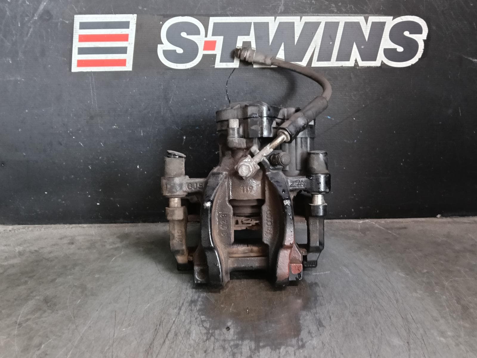 Used auto part listing image: 2014 VOLKSWAGEN GOLF CALIPER LH REAR, R TYPE, GEN 7, 11/12-03/17 0000386075
