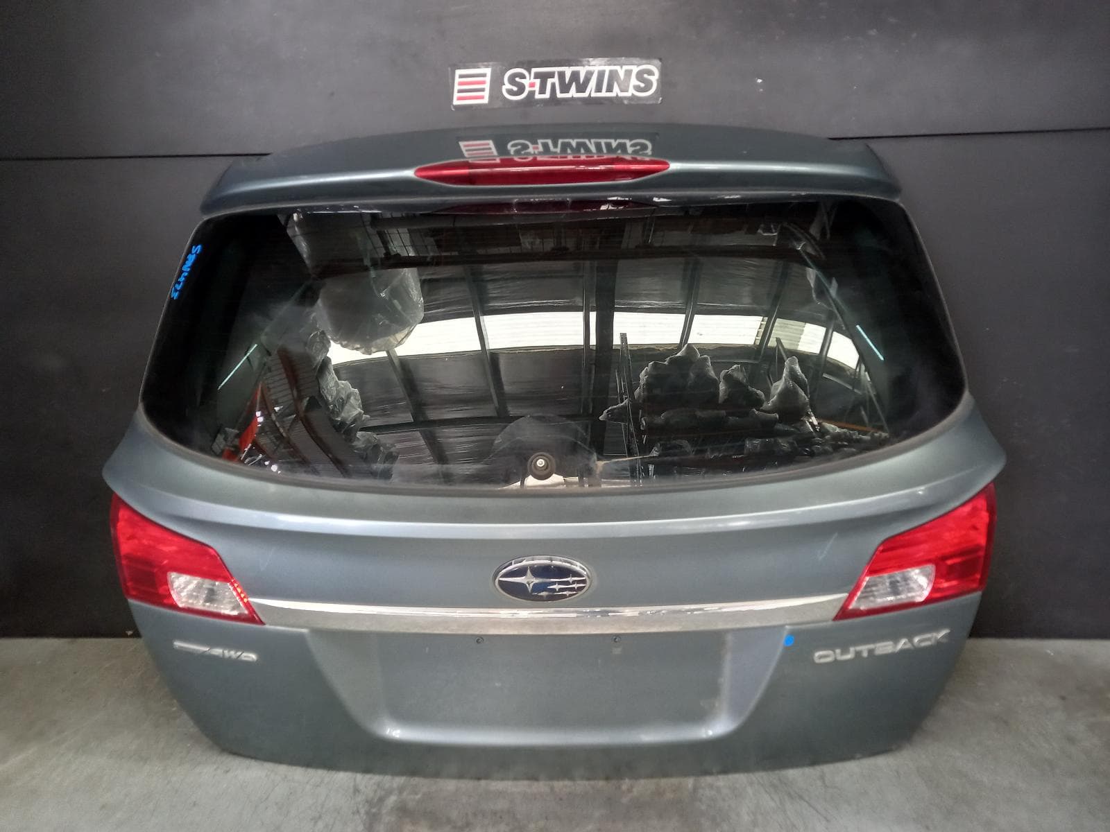 Used auto part listing image: 2012 SUBARU OUTBACK BOOTLID TAILGATE TAILGATE, 5TH GEN, W/ CAMERA TYPE, 05/09-11/14 0000390549