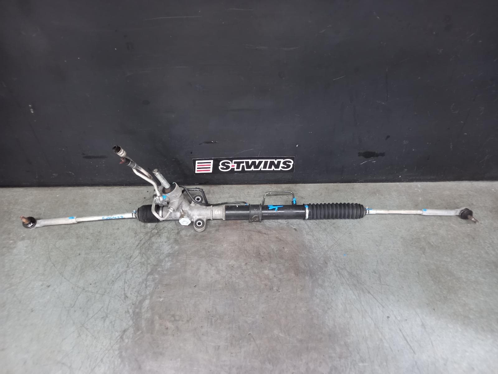 Used auto part listing image: 2012 SUBARU OUTBACK STEERING BOX RACK 5TH GEN, 2.5, EJ25/FB25, PETROL, HYDRAULIC, 05/09-11/14 0000390558