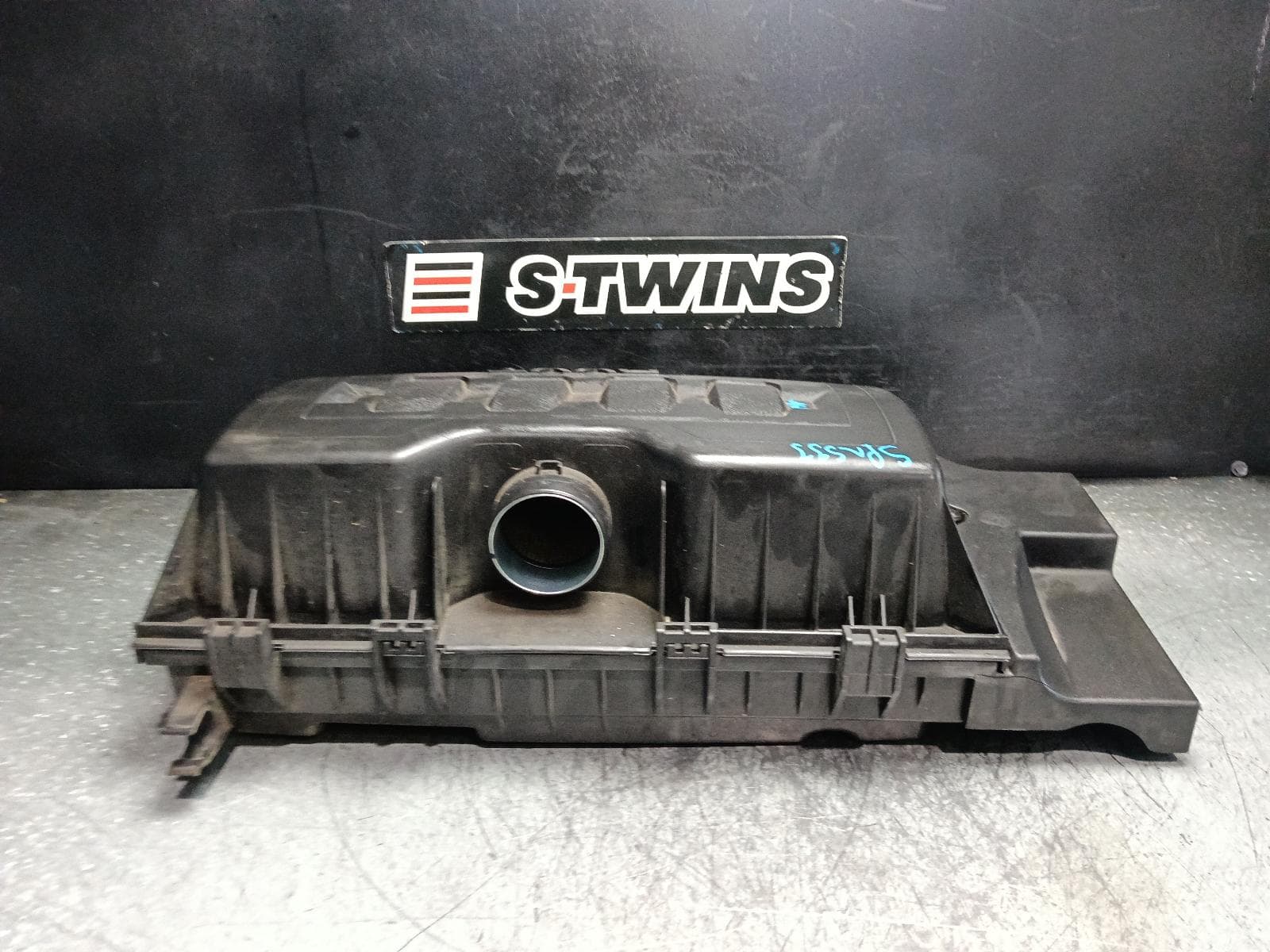 Used auto part listing image: 2022 MG ZS AIR CLEANER BOX AIR CLEANER, 1.5, PETROL, AZS1, 09/17- 0000405430