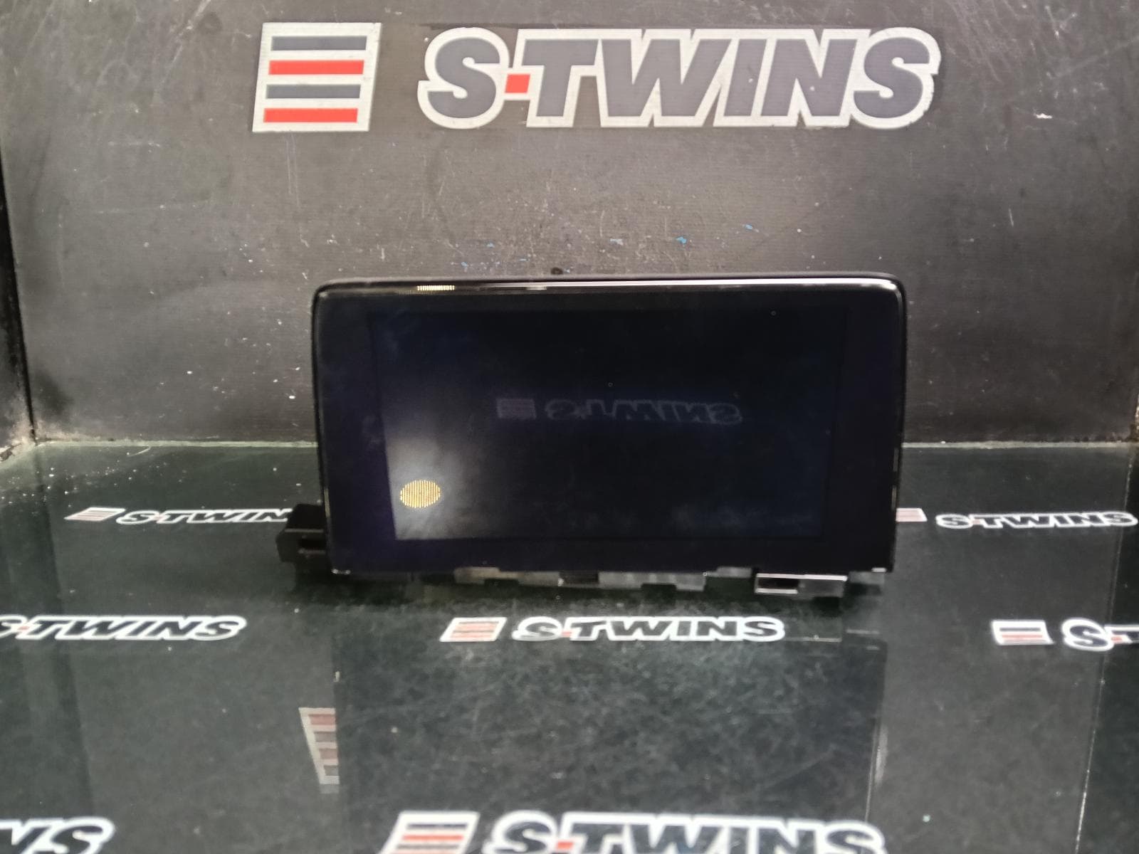 Used auto part listing image: 2021 MAZDA 6 DISPLAY UNIT, 8IN TOUCHSCREEN, GJ-GL, 03/18-12/24 0000376456
