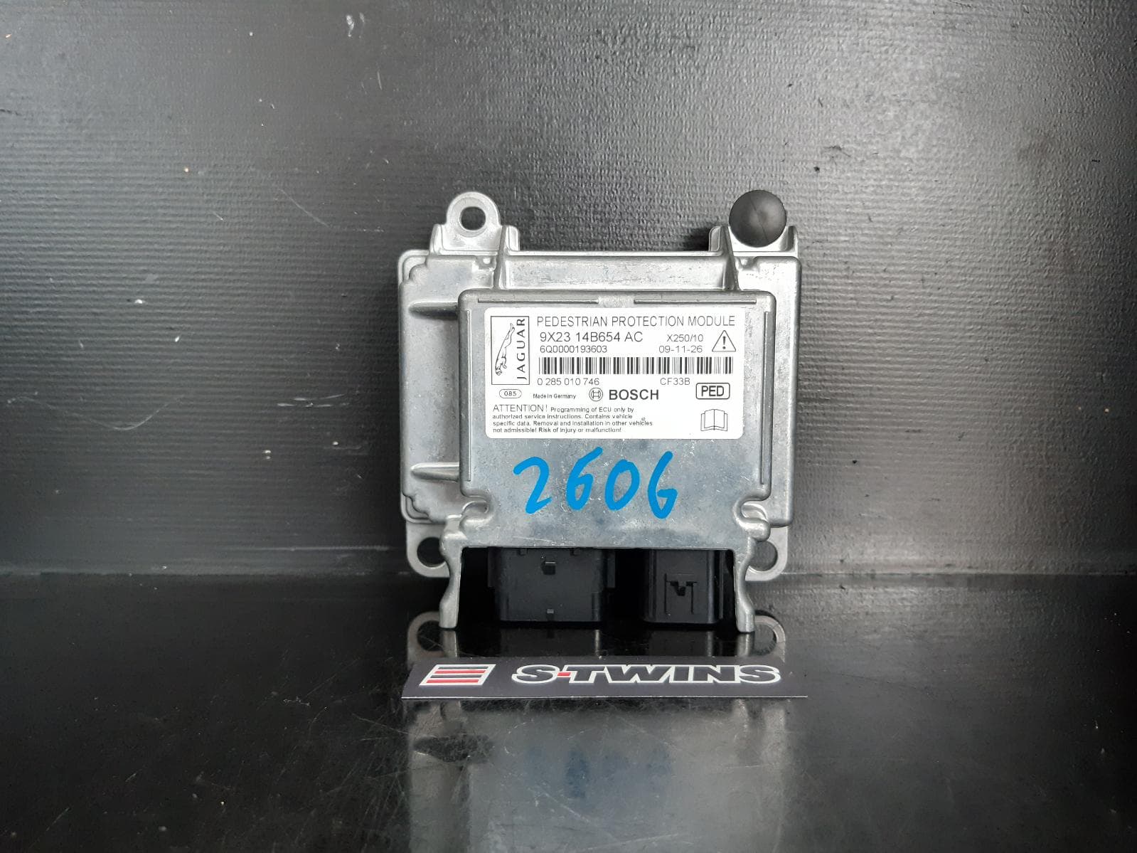 Used auto part listing image: 2010 JAGUAR XF MODULE, X250, 06/08-05/15 0000132553