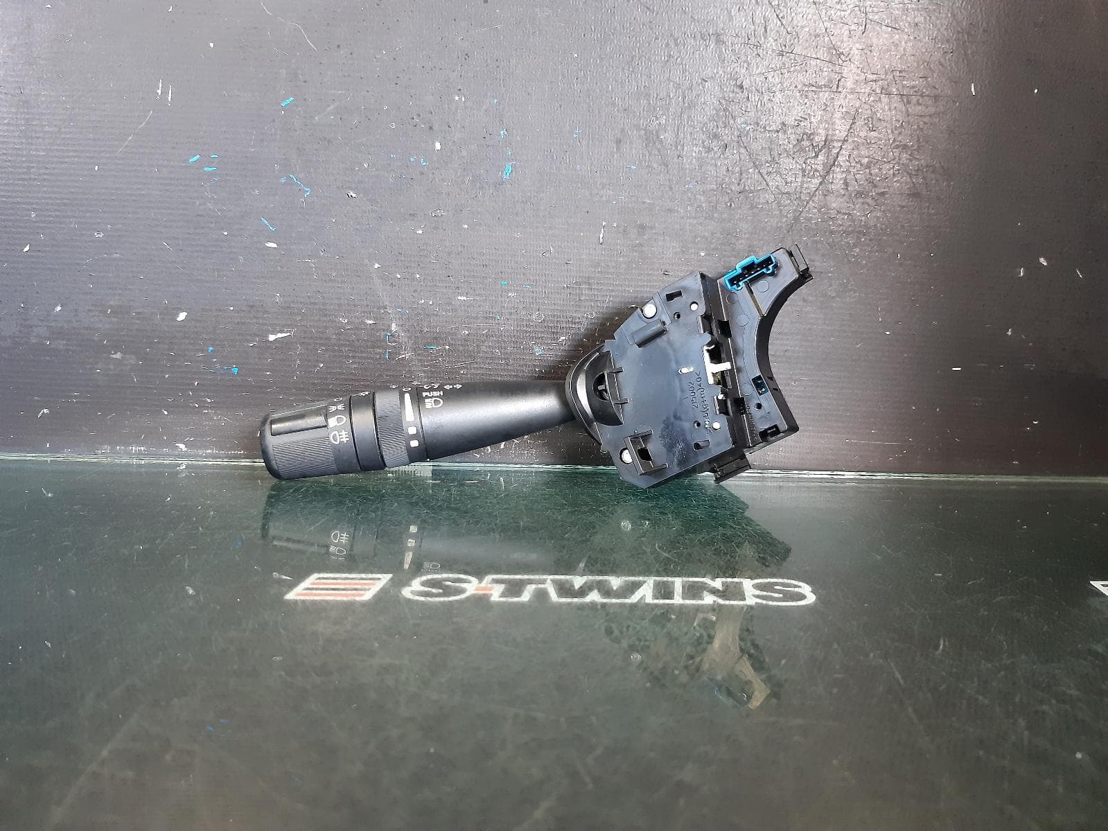 Used auto part listing image: 2015 JEEP PATRIOT FLASHER SWITCH, NON FOGLAMP TYPE, MK, 08/07-12/16 0000310023
