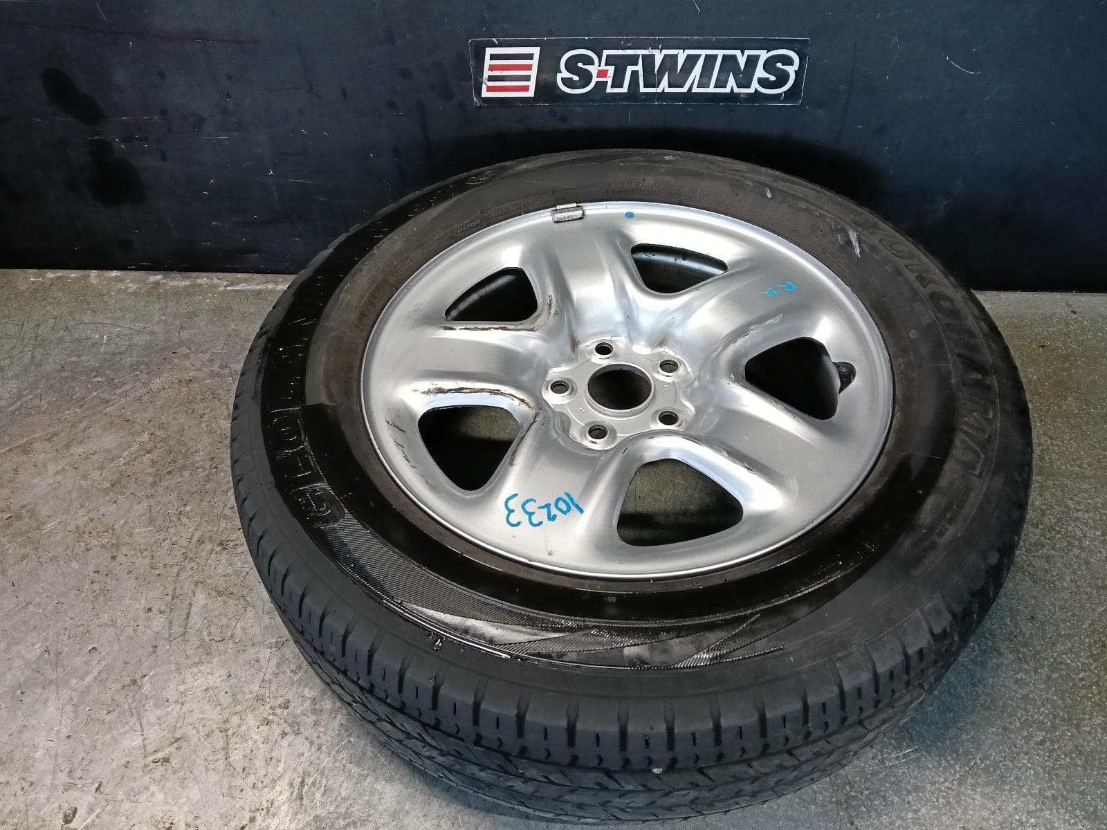 Used auto part listing image: 2017 TOYOTA RAV4 WHEEL STANDARD STEEL FACTORY, 5 SPOKE, 17IN, XA40, 12/12-12/18 0000412080