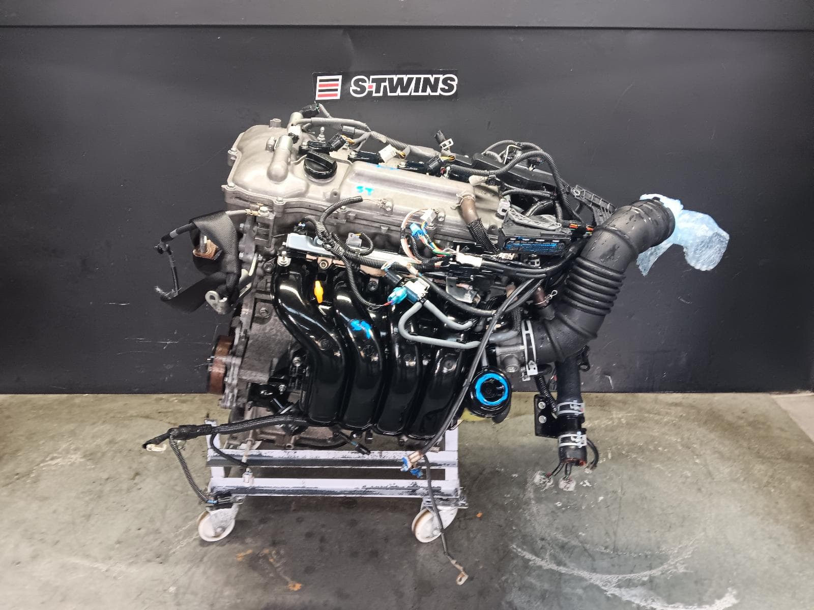 Used auto part listing image: 2017 TOYOTA RAV4 ENGINE PETROL, 2.0, 3ZR-FE, ZSA42R, 12/12-12/18 0000411921