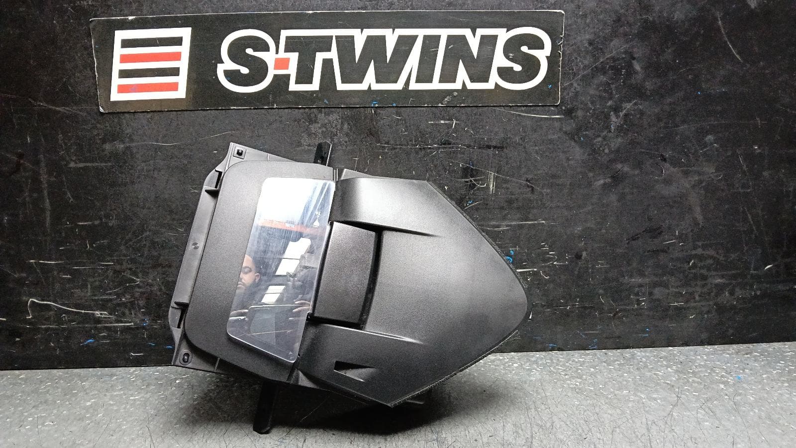 Used auto part listing image: 2017 MAZDA CX3 INSTRUMENTCLUSTER HEAD UP DISPLAY UNIT, DK, 03/15-05/17 0000401809