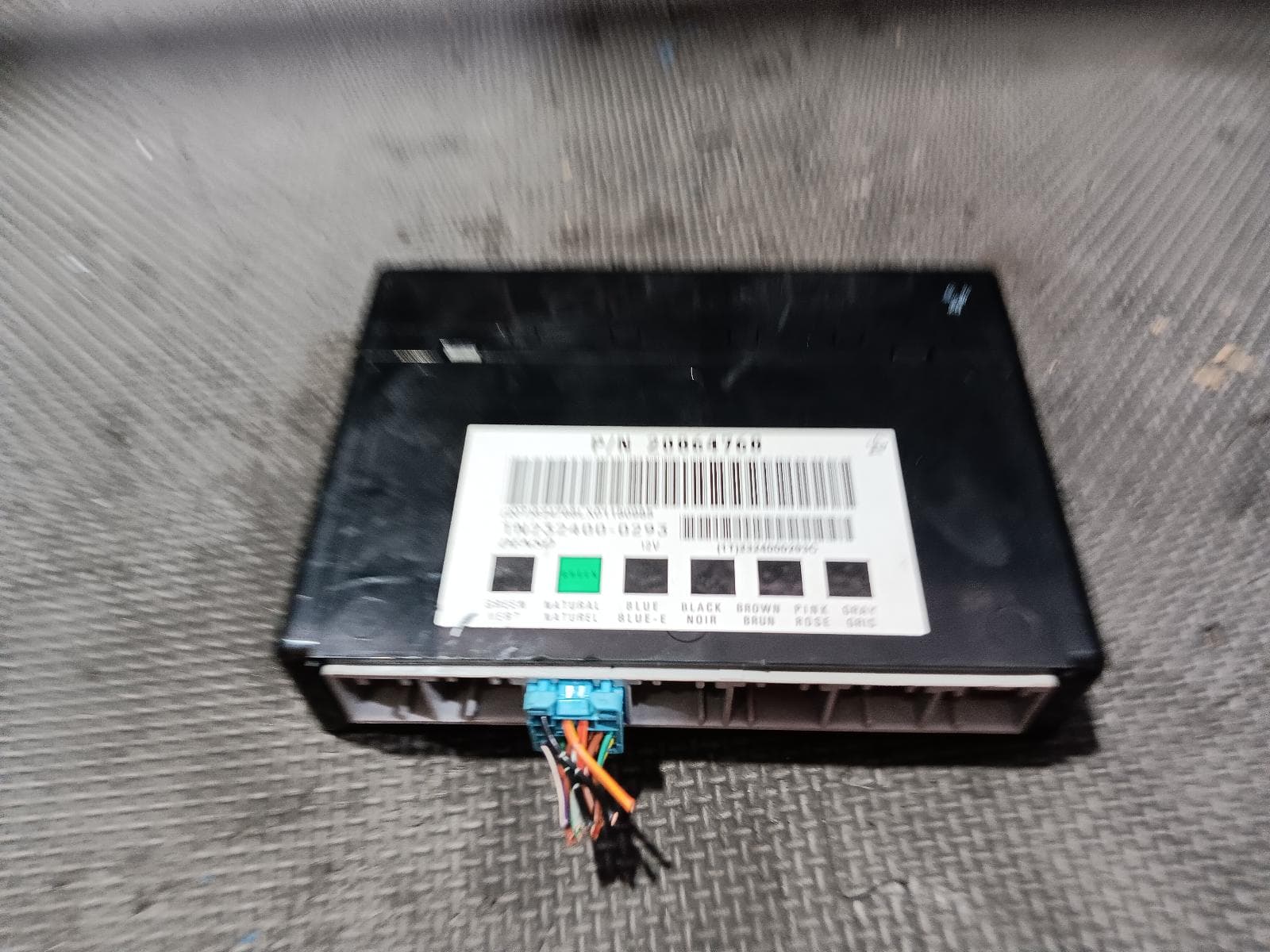 Used auto part listing image: 2010 HOLDEN COMMODORE BCM, VE, P/N 20864768, 08/06-05/13 0000386307