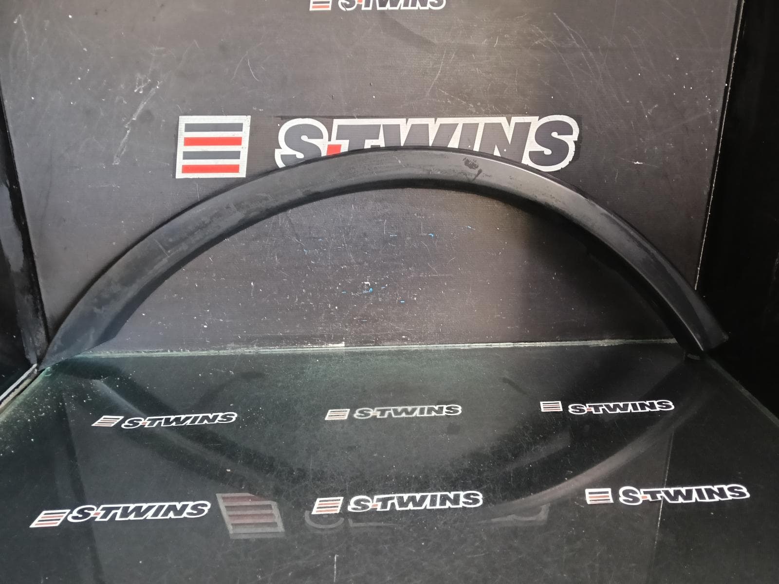 Used auto part listing image: 2018 MITSUBISHI OUTLANDER WHEEL ARCH FLARE RH REAR (IN BODY), ZJ-ZL, 10/12-07/21 0000380835