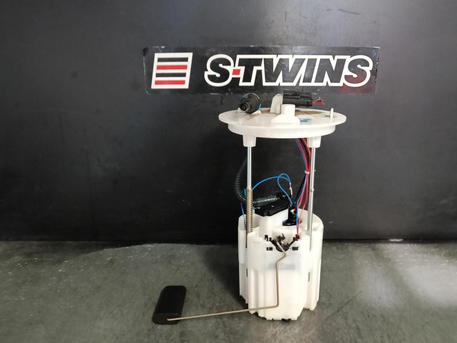 Used auto part listing image: 2025 HAVAL JOLION FUEL PUMP A02, 04/24- 0000406639