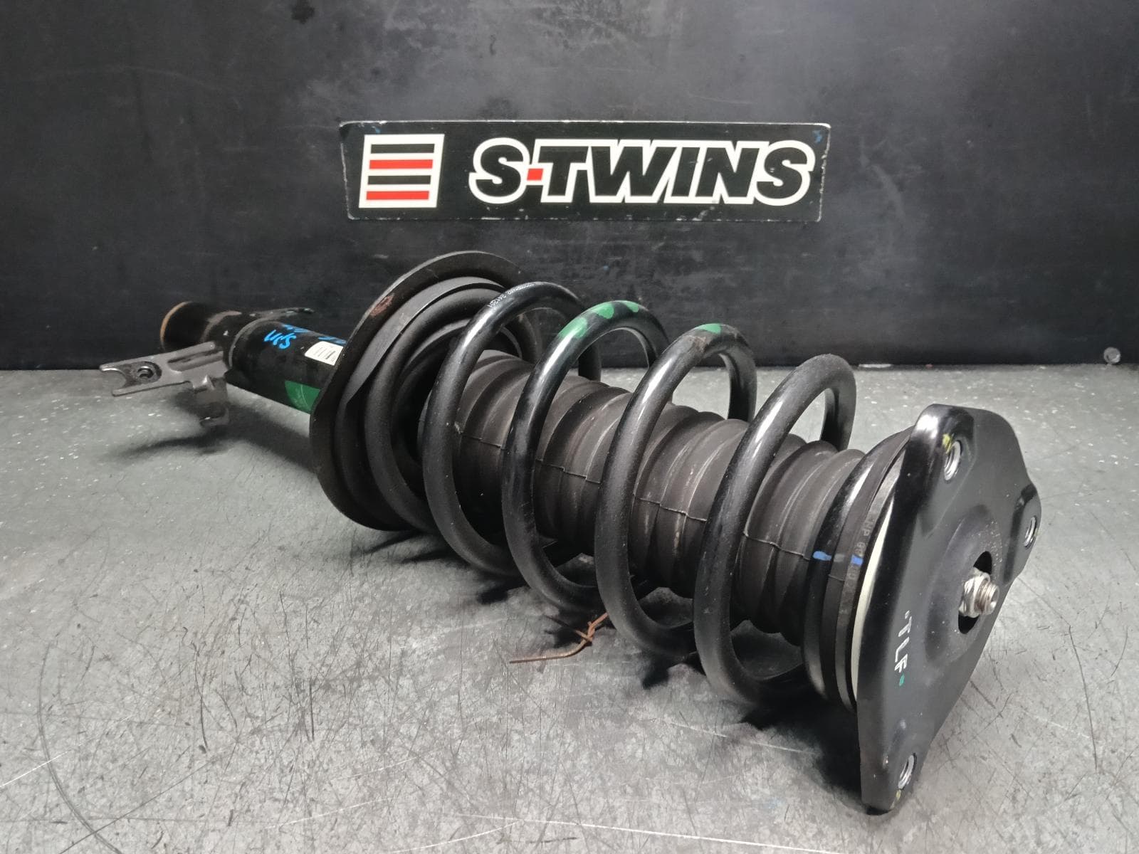 Used auto part listing image: 2025 HAVAL JOLION RIGHT FRONT STRUT A02, 04/24- 0000406656