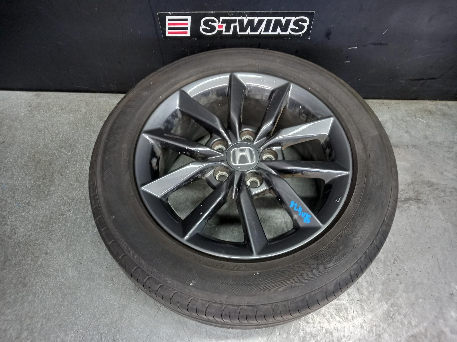 Used auto part listing image: 2020 HONDA CIVIC WHEEL MAG FACTORY, 16X7IN, VTi-S, 10TH GEN, 05/16-08/21 0000401099