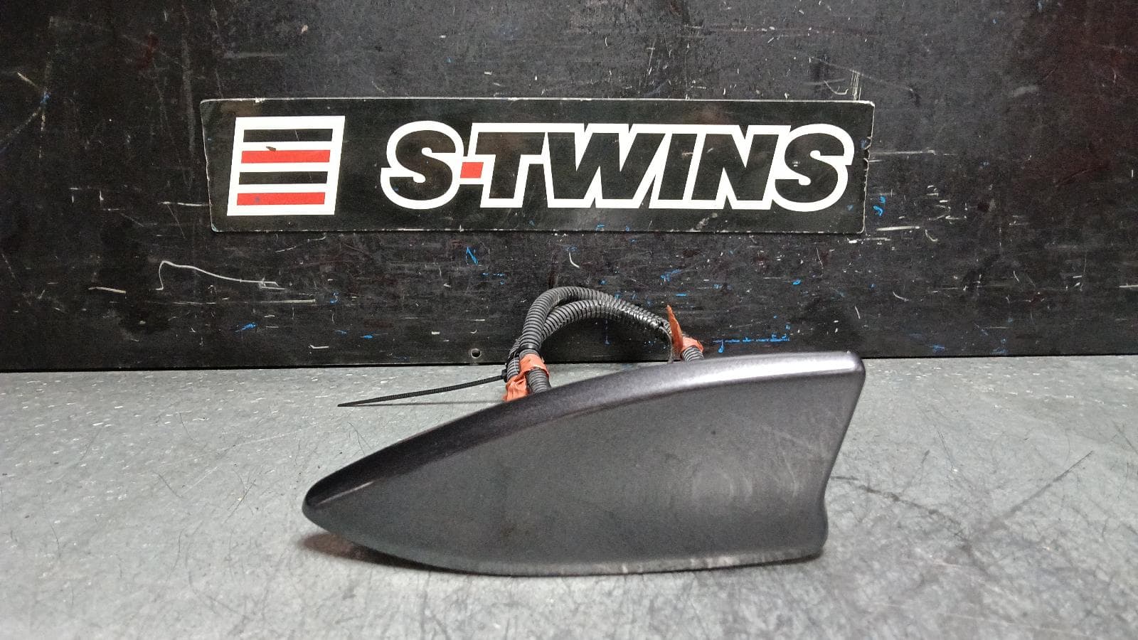 Used auto part listing image: 2020 HONDA CIVIC ANTENNA 10TH GEN, HATCH, 05/16-08/21 0000401123