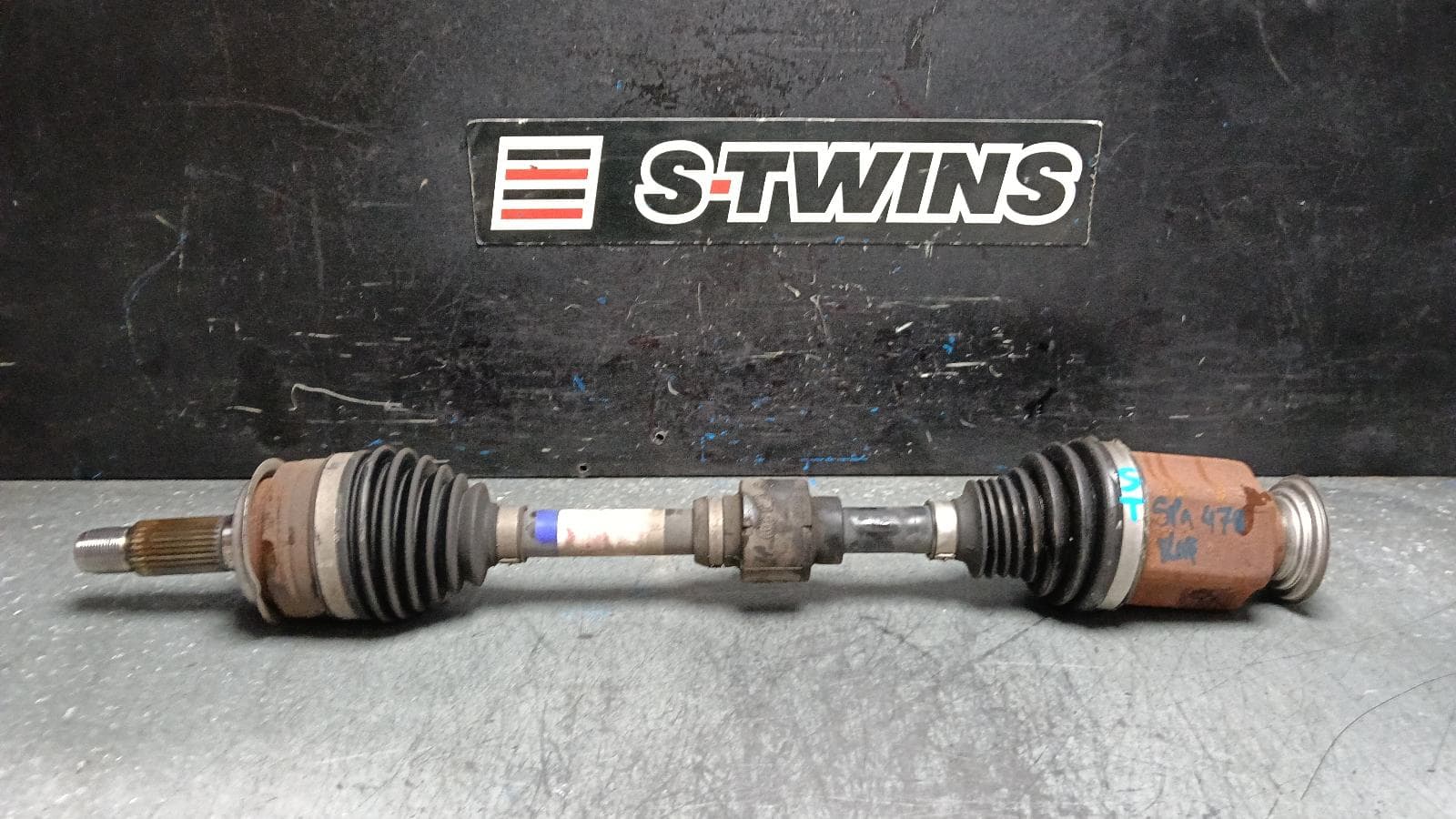 Used auto part listing image: 2020 HONDA CIVIC RIGHT DRIVESHAFT AUTO T/M, PETROL, 1.8, 10TH GEN, 05/16-08/21 0000401109