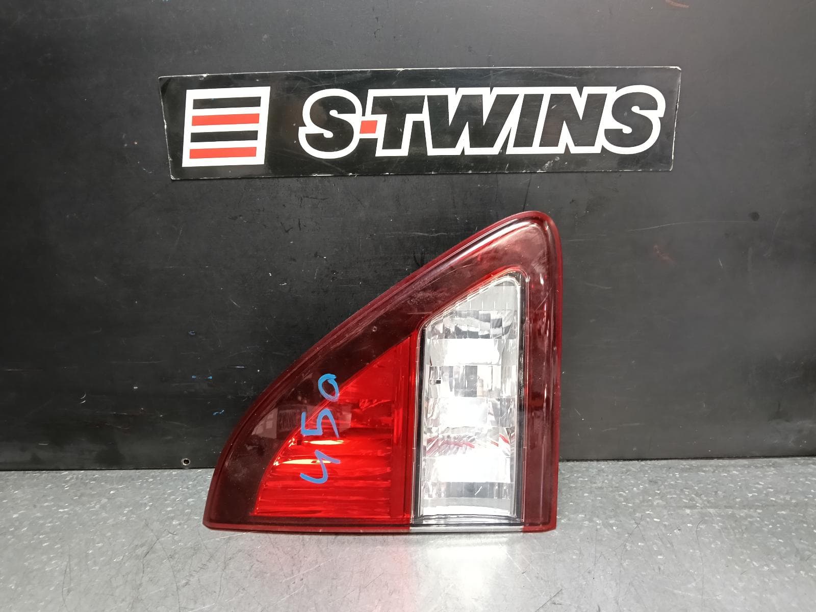 Used auto part listing image: 2019 MAZDA BT50 REAR GARNISH TAILGATE LAMP (LH SIDE), W/ RED SURROUND TYPE, UP-UR, 10/11-06/20 0000380657