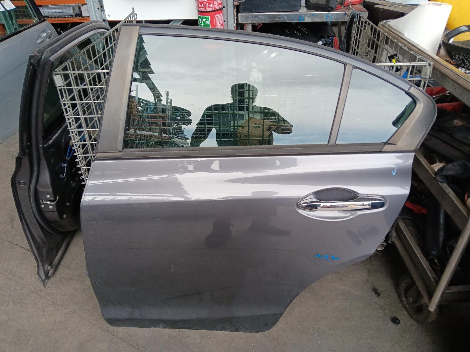 Used auto part listing image: 2014 HONDA CIVIC LEFT REAR DOOR SLIDING 9TH GEN, SEDAN (VIN JHMFB/MRHFB), 02/12-04/16 0000380606