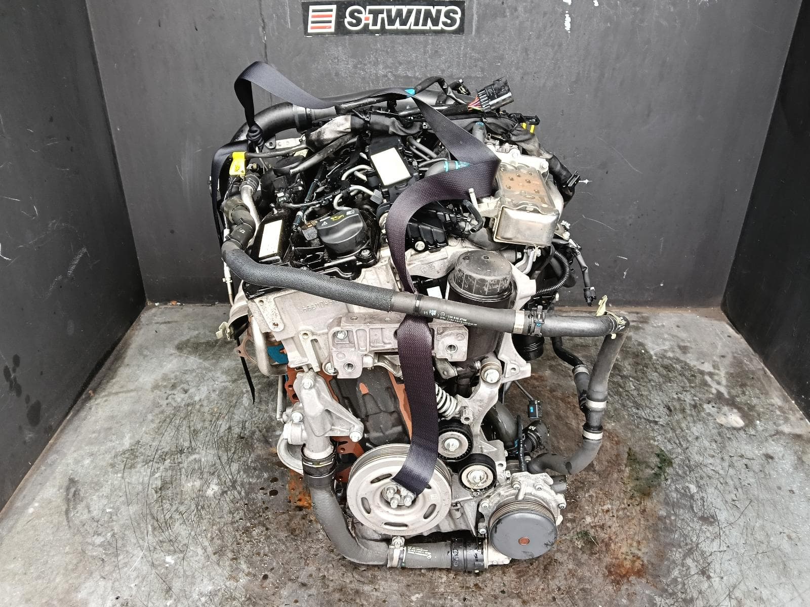 Used auto part listing image: 2013 MERCEDES A CLASS ENGINE DIESEL, 1.8, TURBO, W176, A200CDI, 651.901 CODE, 09/12-03/18 0000387038