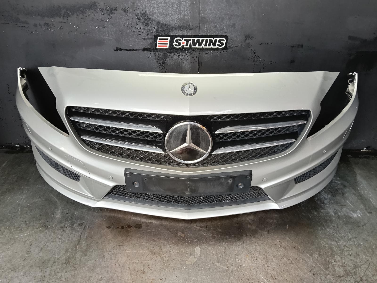 Used auto part listing image: 2013 MERCEDES A CLASS FRONT BUMPER W176, A180/A200/A200 CDI, 09/12-08/15 0000386928