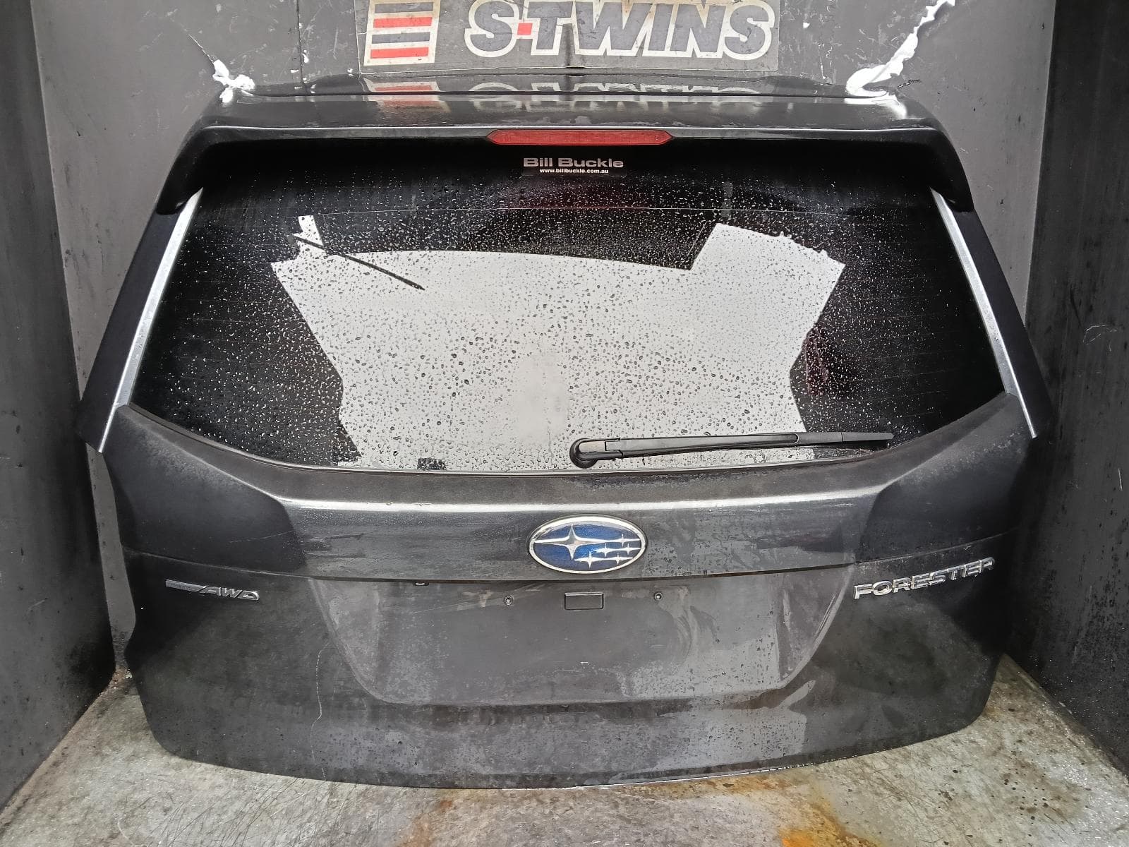 Used auto part listing image: 2013 SUBARU FORESTER BOOTLID TAILGATE TAILGATE, SJ, W/ POWER LIFTGATE TYPE, 12/12-02/16 0000381695