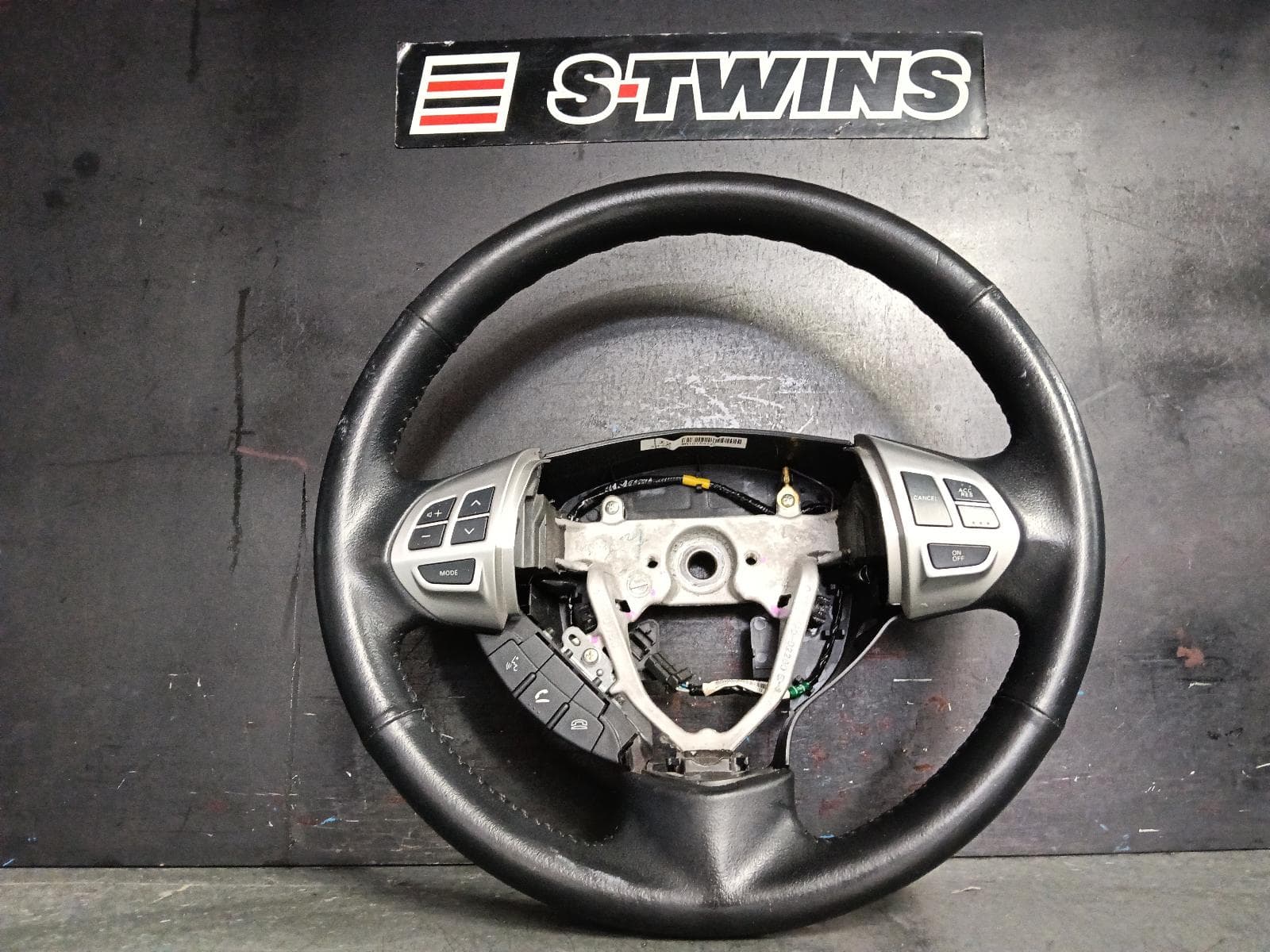 Used auto part listing image: 2011 MITSUBISHI LANCER STEERING WHEEL CJ, PADDLE SHIFT TYPE, 07/07-10/15 0000390600