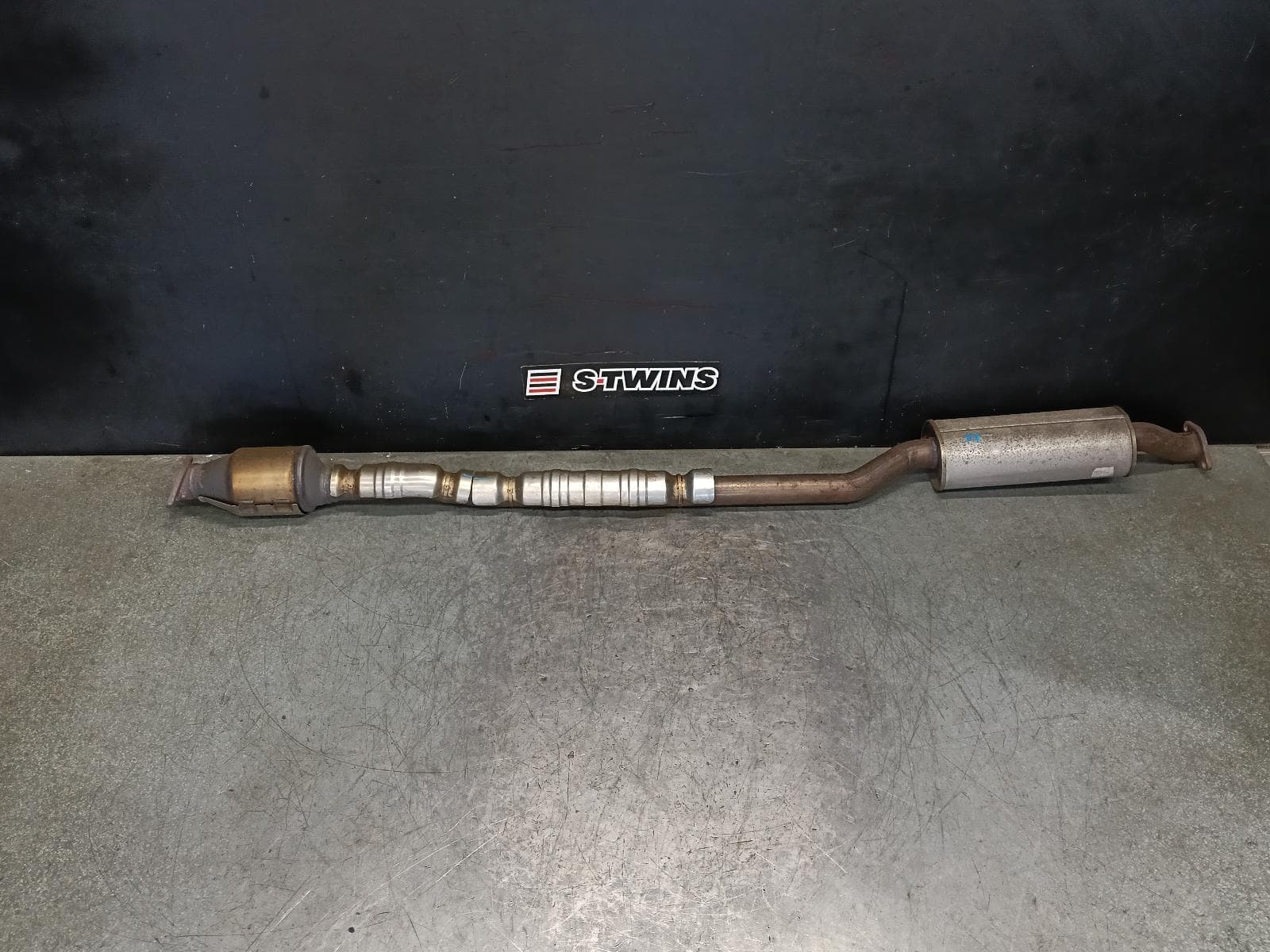 Used auto part listing image: 2019 HYUNDAI KONA CATALYTIC CONVERTER UNDER CAR-CAT TYPE, 1.6, PETROL, G4FJ, OS, 09/17-10/20 0000405329