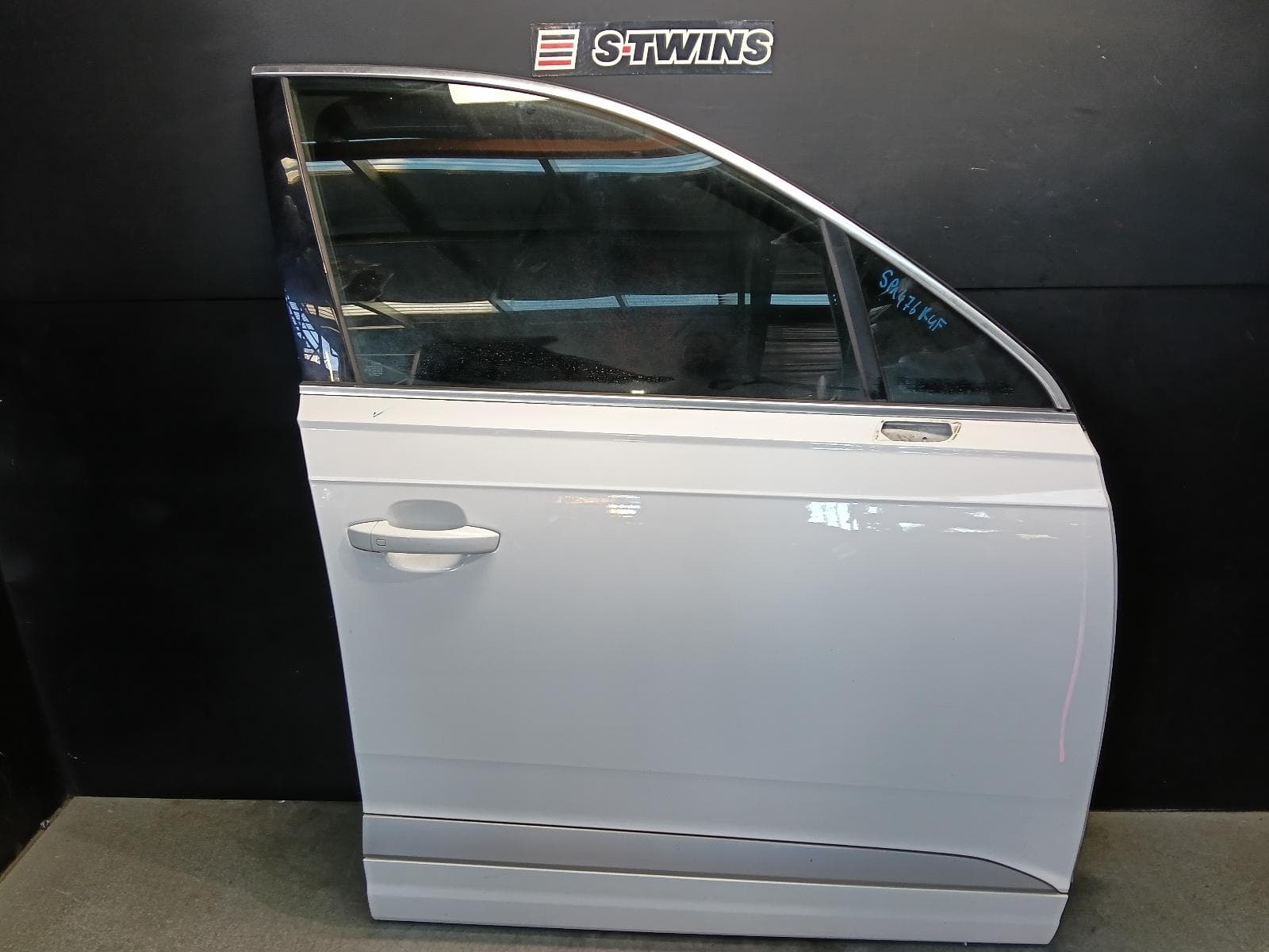 Used auto part listing image: 2018 AUDI Q7 RIGHT FRONT DOOR 4M, 07/15-03/20 0000405270