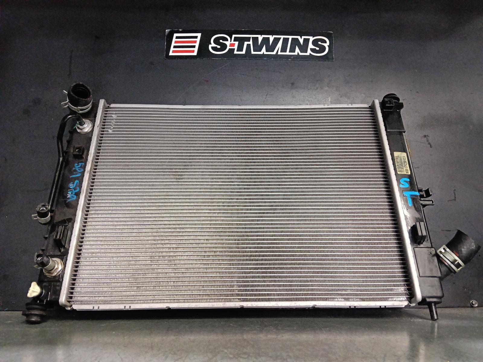 Used auto part listing image: 2017 HYUNDAI I30 RADIATOR AUTO, 1.8/2.0, PETROL, GD, 04/15-02/17 0000392723
