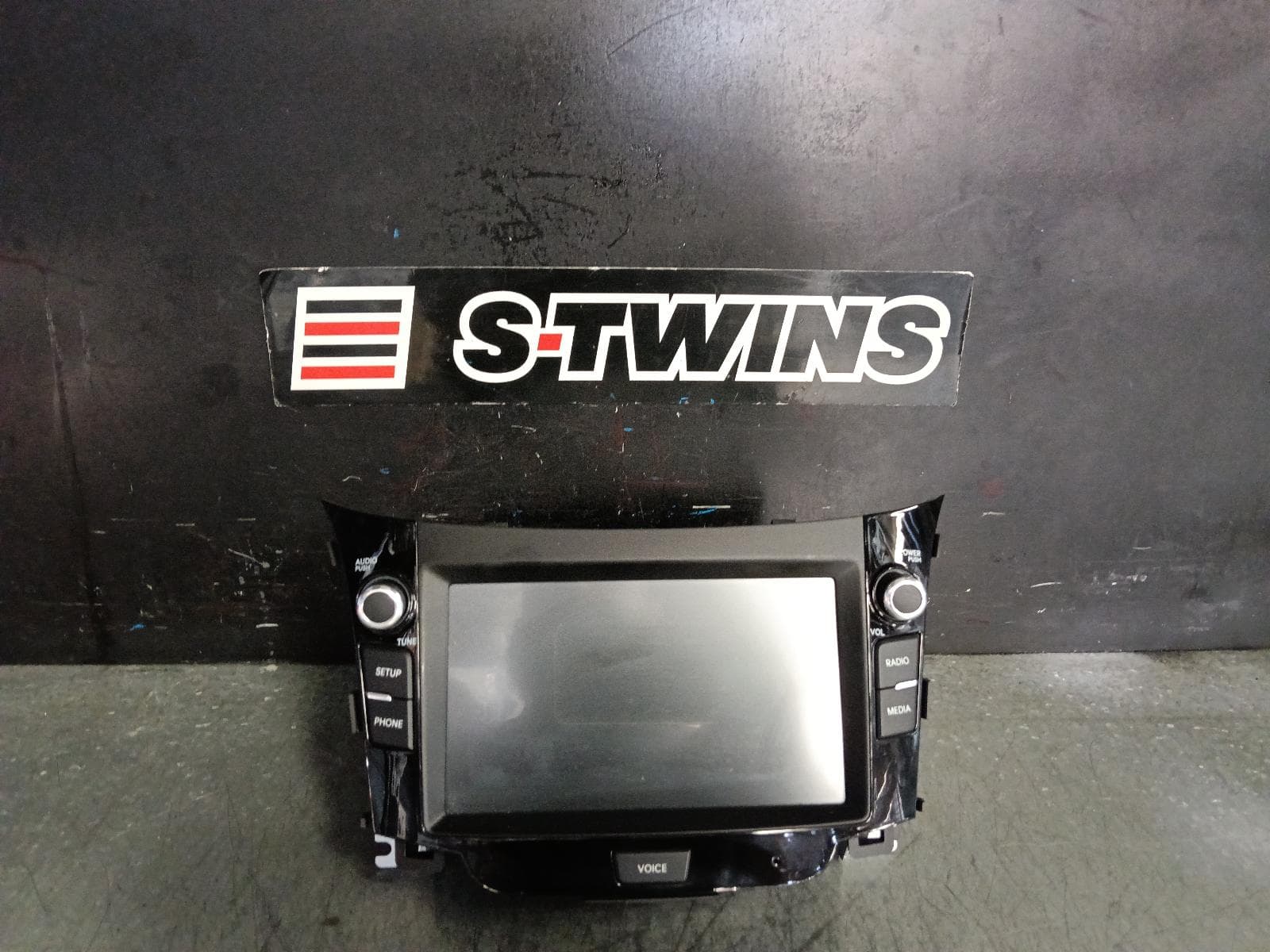 Used auto part listing image: 2017 HYUNDAI I30 7in TOUCHSCREEN, NON SAT NAV, (GD-03), GD, 03/12-02/17 0000392739