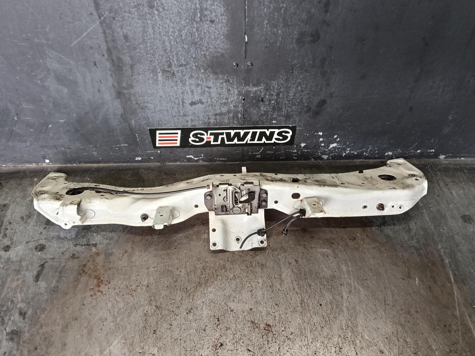 Used auto part listing image: 2017 MITSUBISHI LANCER RADIATOR SUPPORT CENTRE, CJ-CF, 07/07-12/17 0000382852